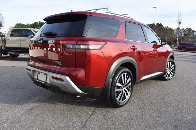 2022 Nissan Pathfinder Platinum