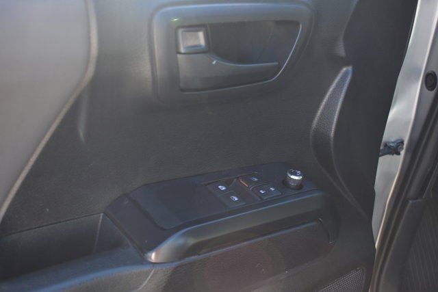 2017 Toyota Tacoma SR