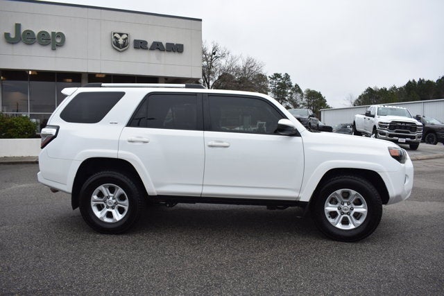 2022 Toyota 4Runner SR5