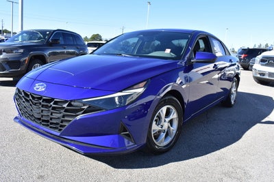 2023 Hyundai Elantra SE