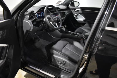 2024 Audi Q3 S line Premium