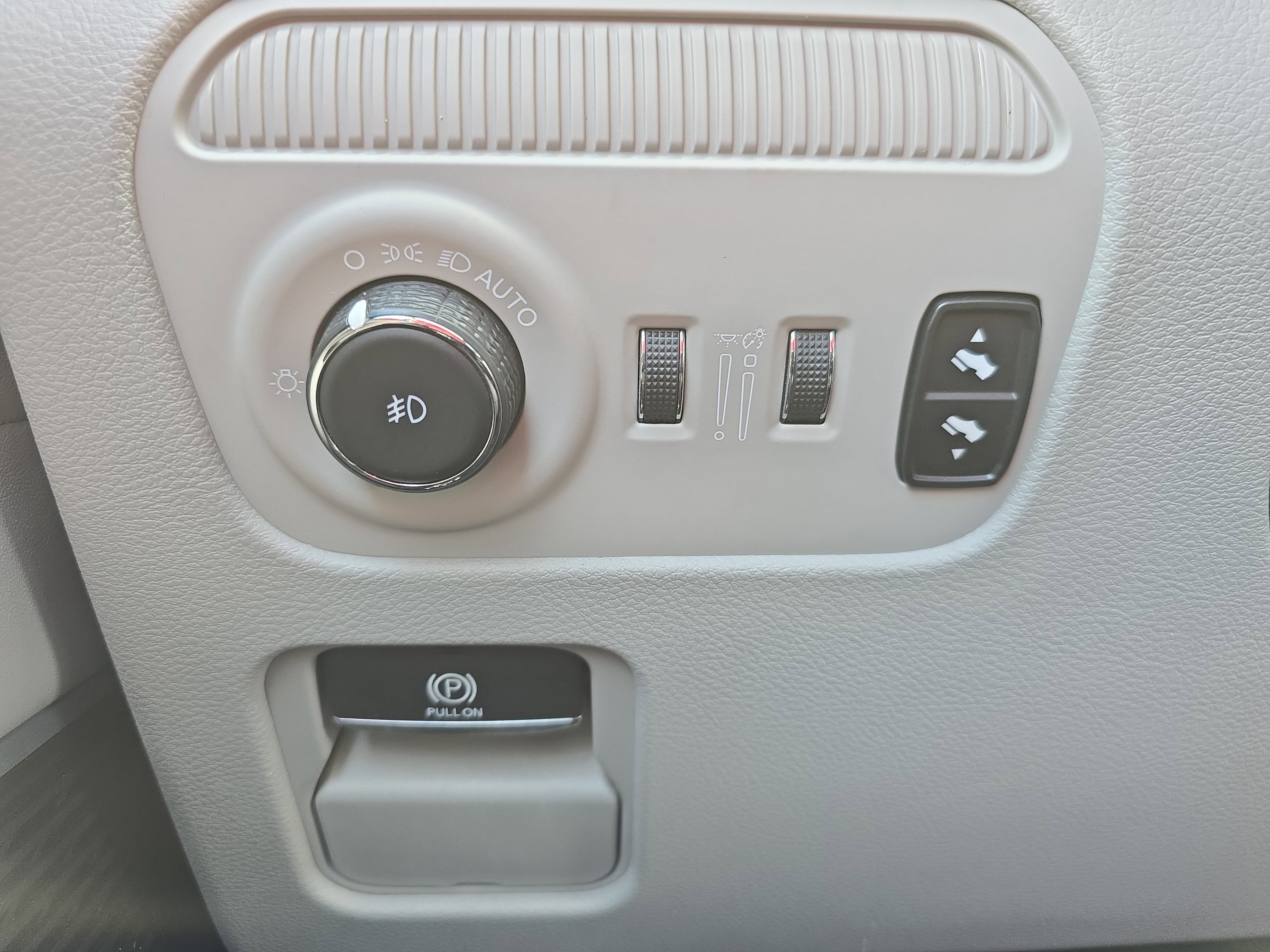 2024 Jeep Wagoneer L Base