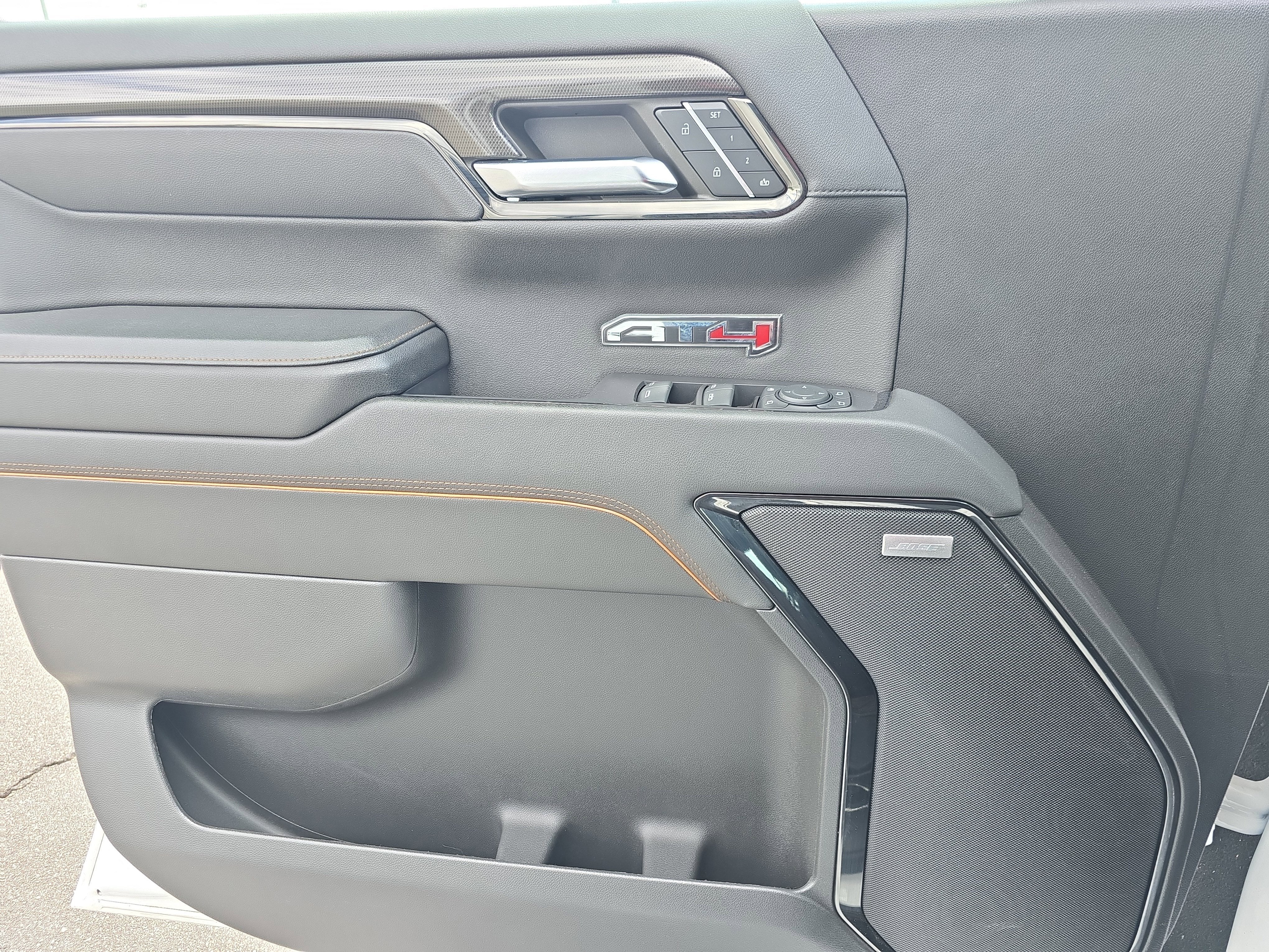 2023 GMC Sierra 1500 AT4