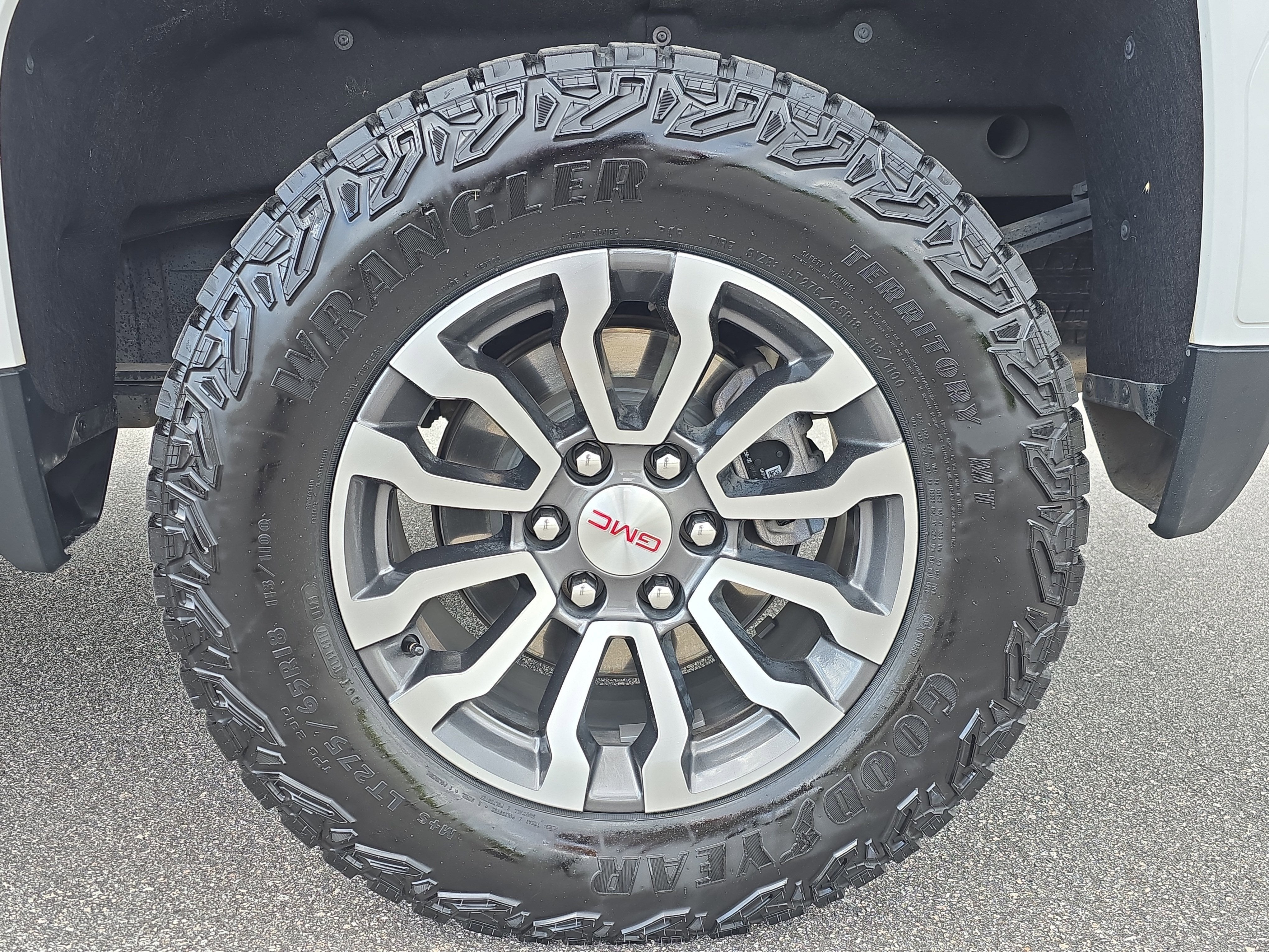 2023 GMC Sierra 1500 AT4