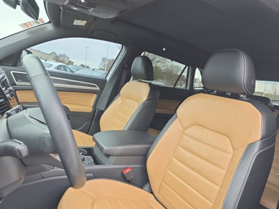 2022 Volkswagen Atlas Cross Sport 3.6L V6 SEL Premium R-Line