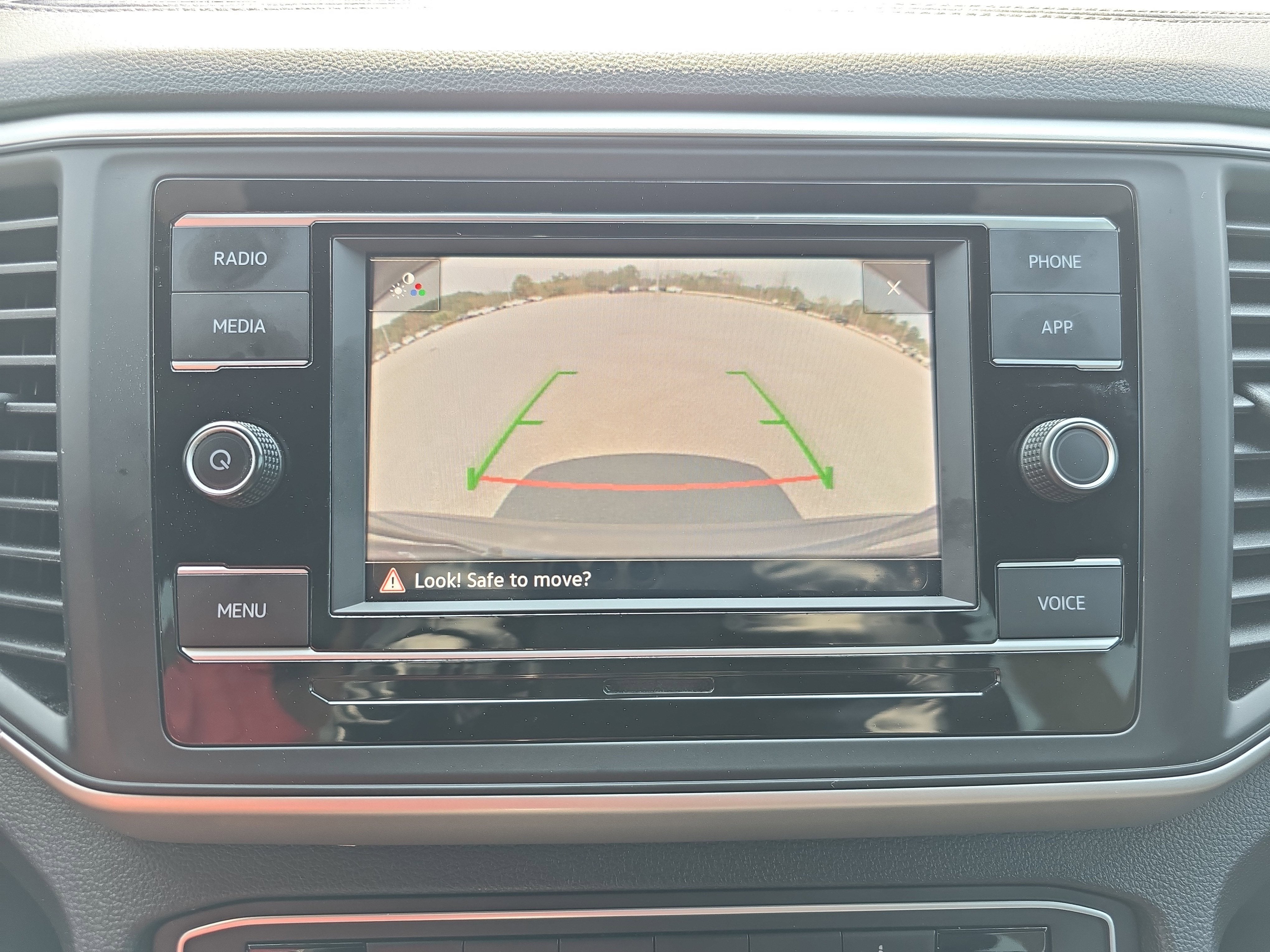 2022 Volkswagen Atlas Cross Sport 2.0T SE