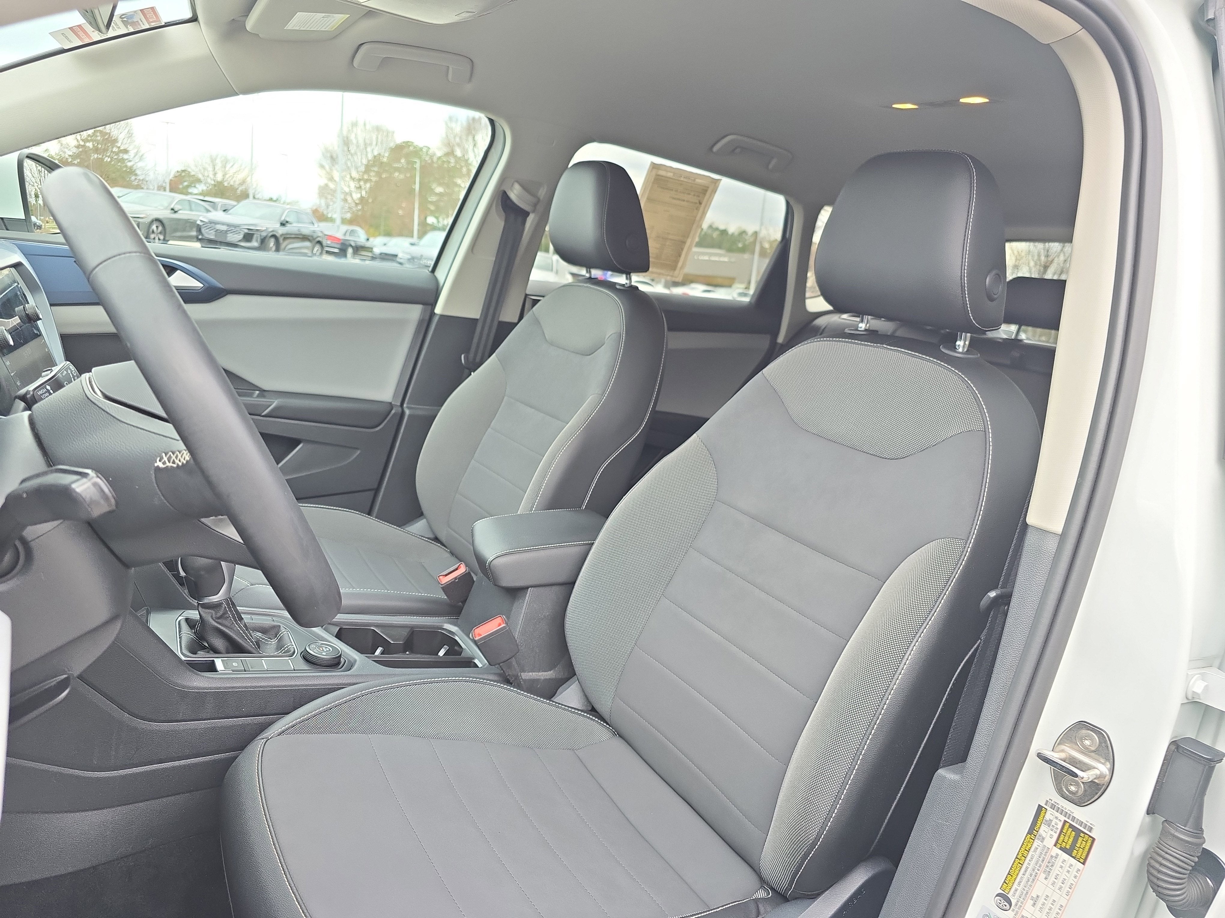 2022 Volkswagen Taos SE