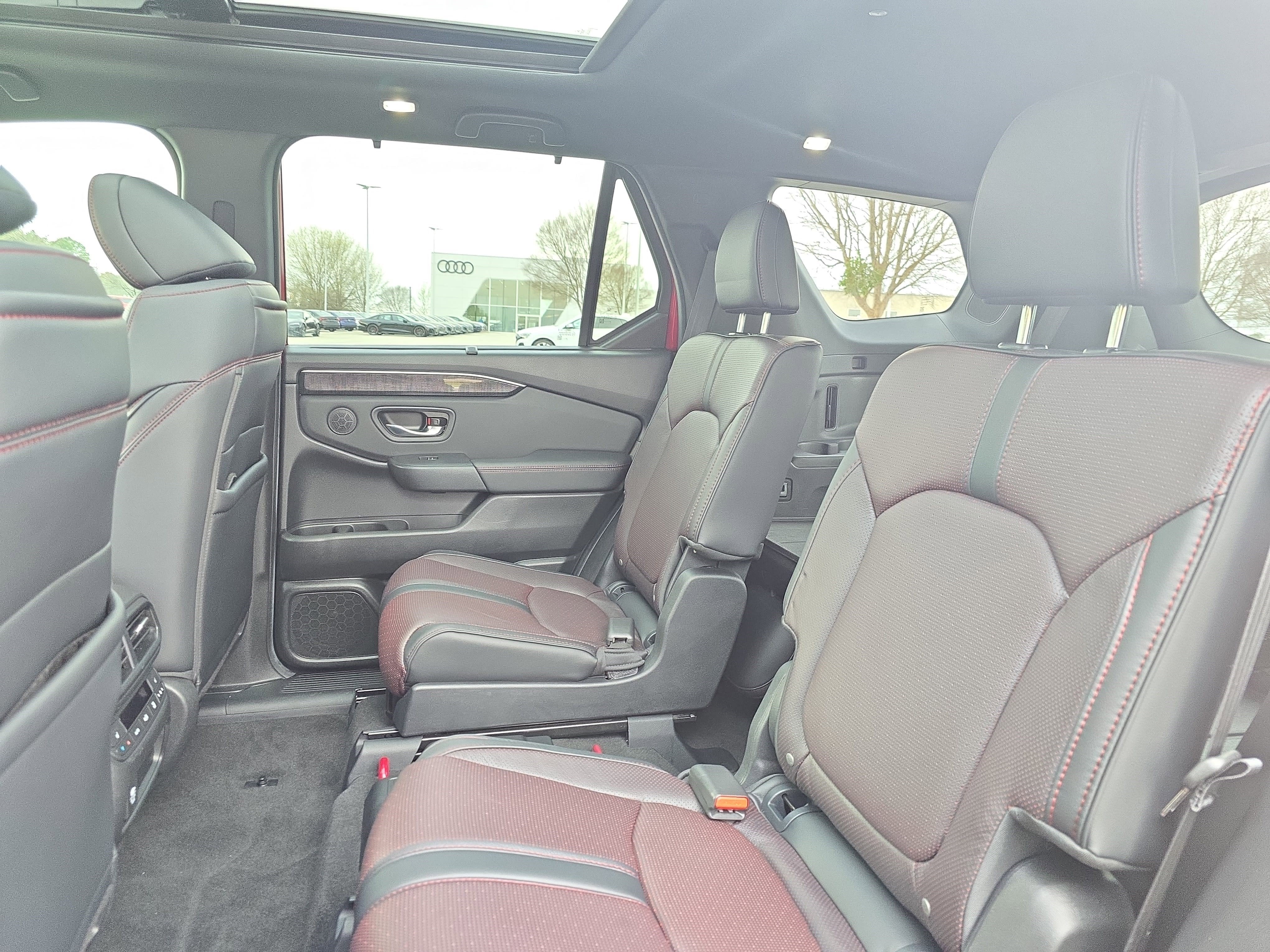 2025 Honda Pilot Black Edition