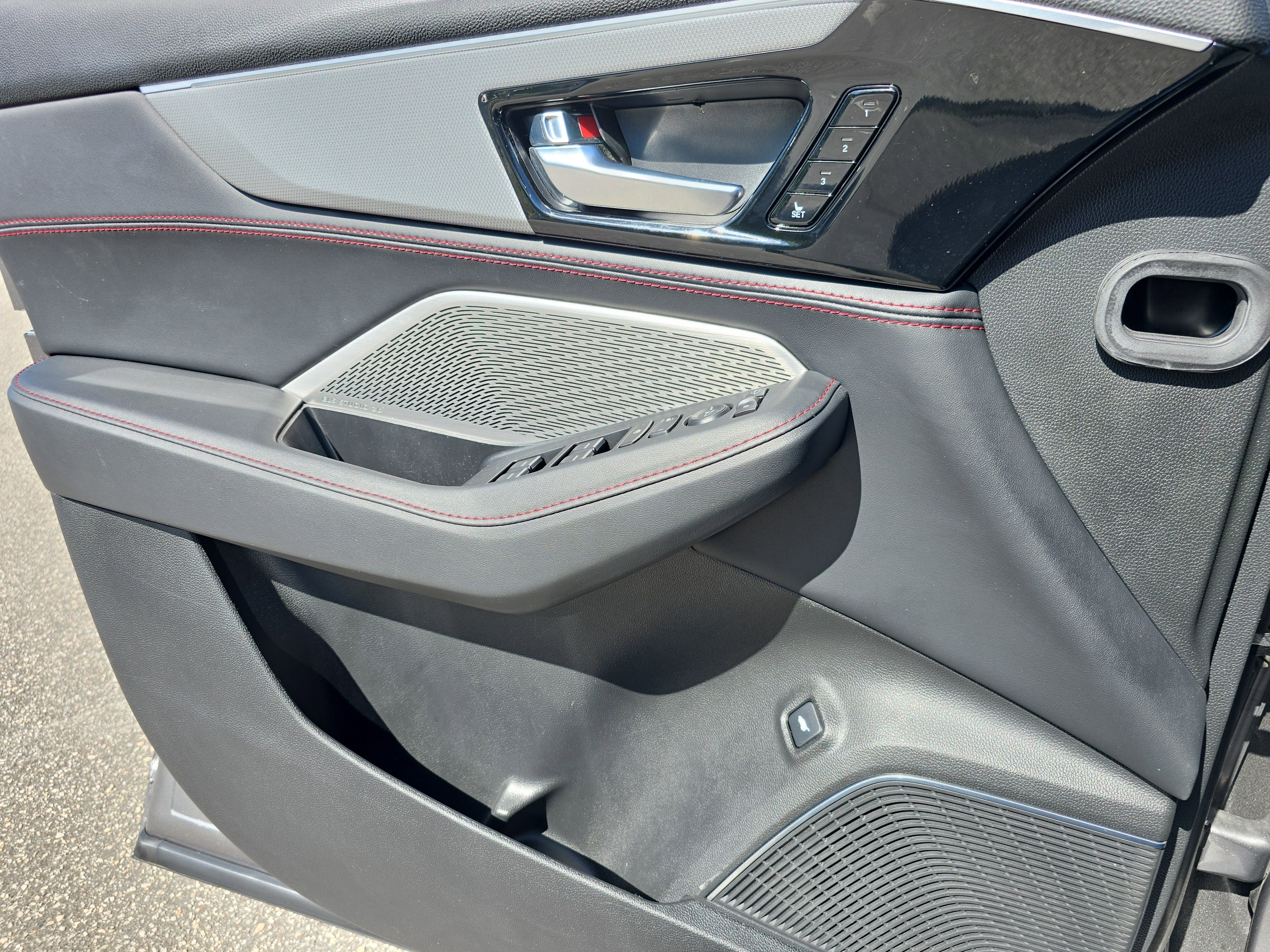 2023 Acura MDX w/A-Spec Package