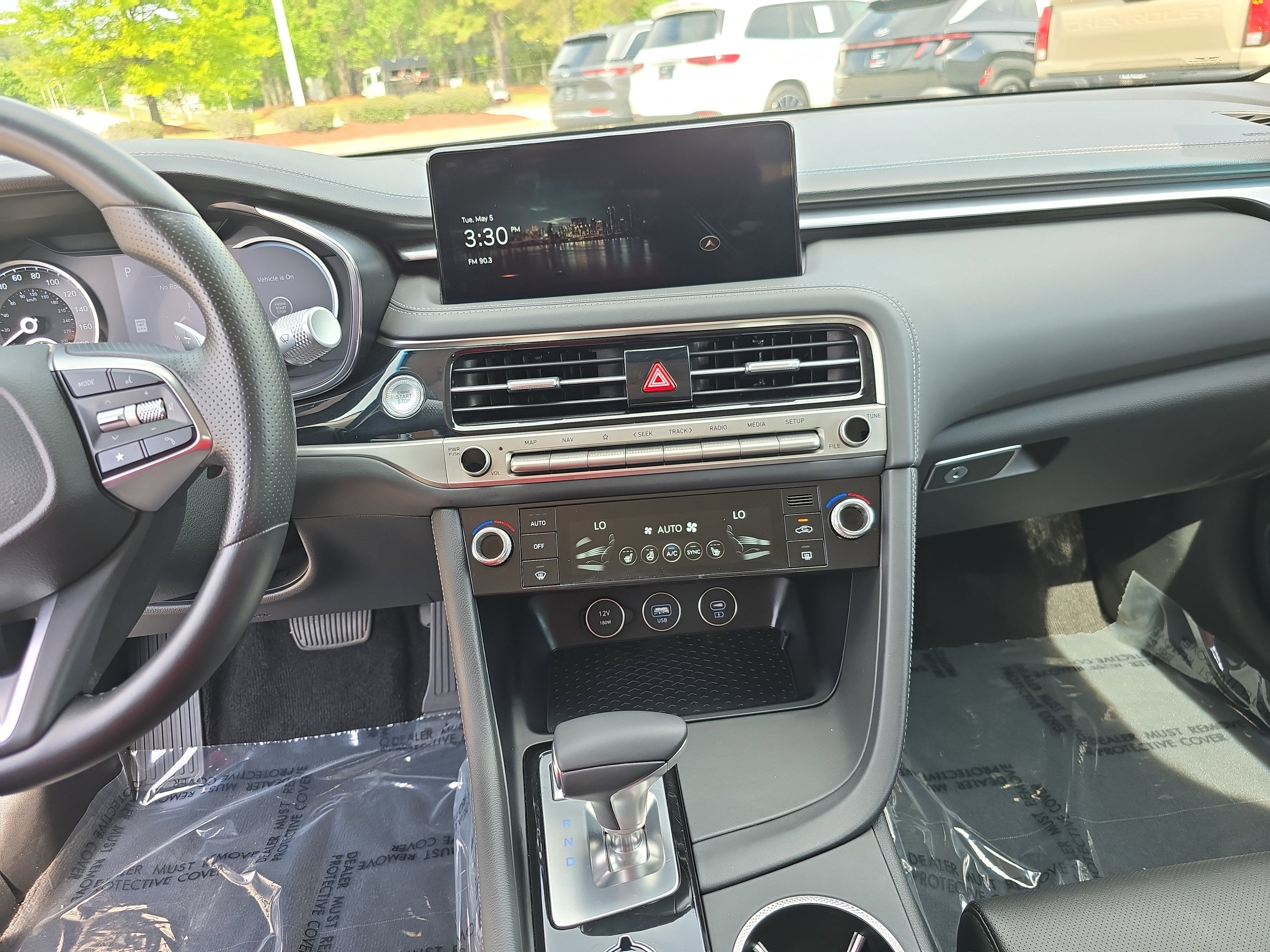 2025 Genesis G70 2.5T