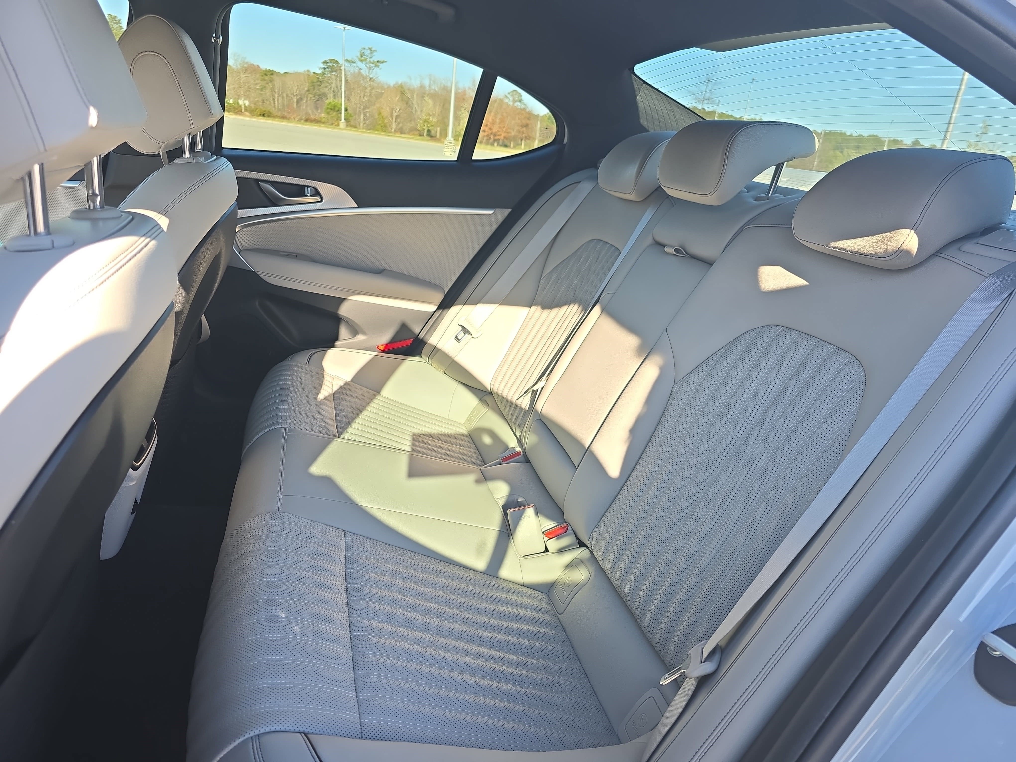 2023 Genesis G70 3.3T