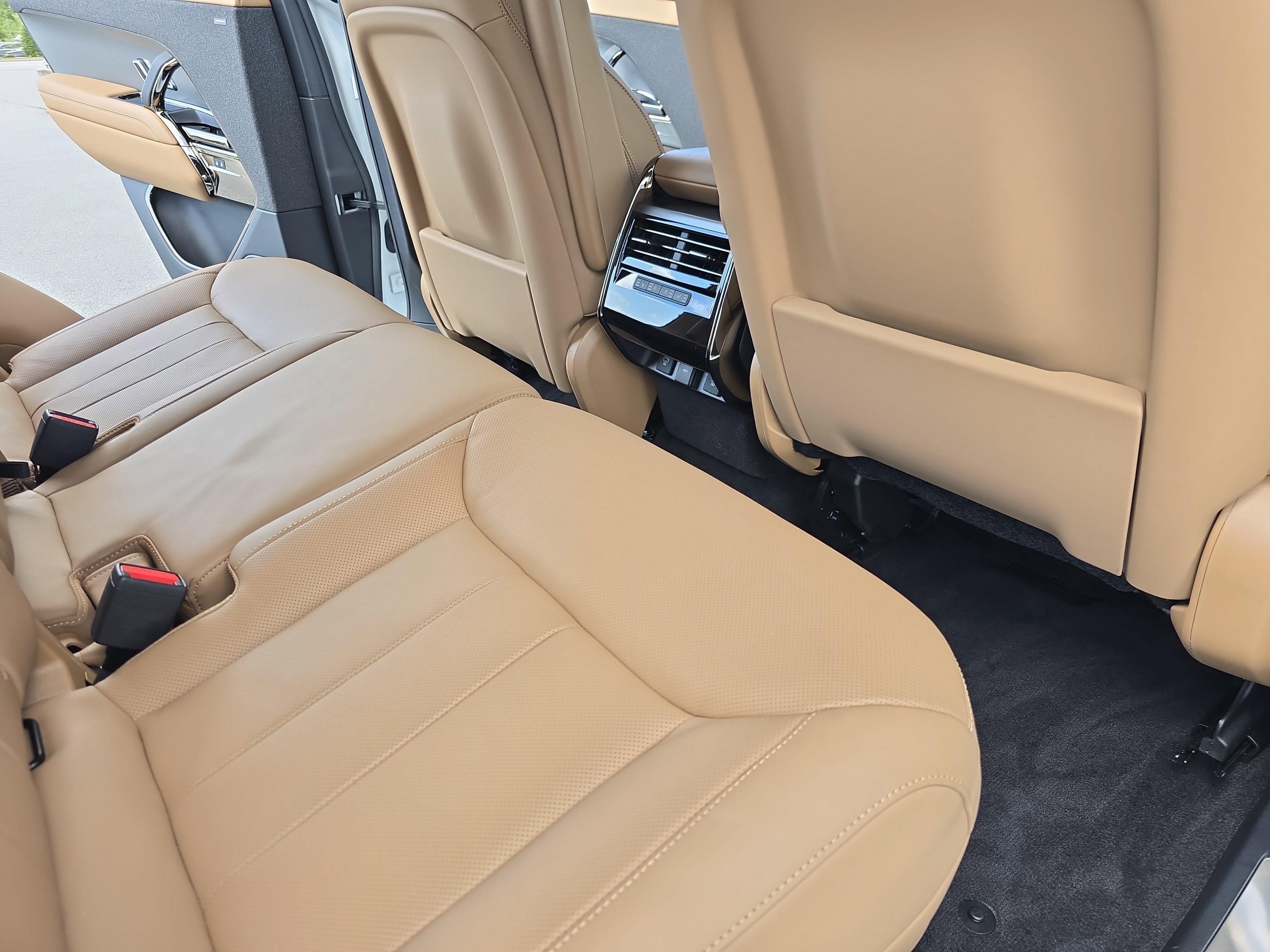 2023 Land Rover Range Rover Sport SE
