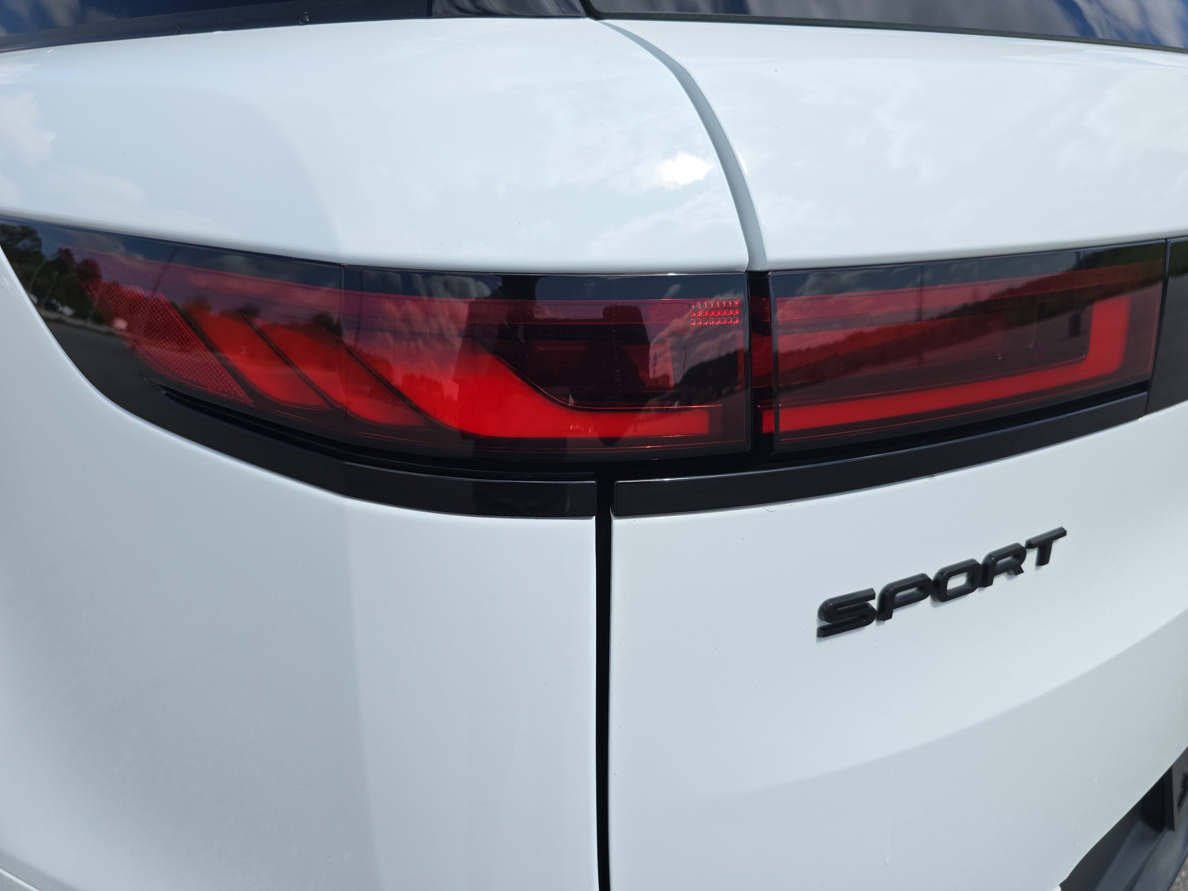 2023 Land Rover Range Rover Sport SE