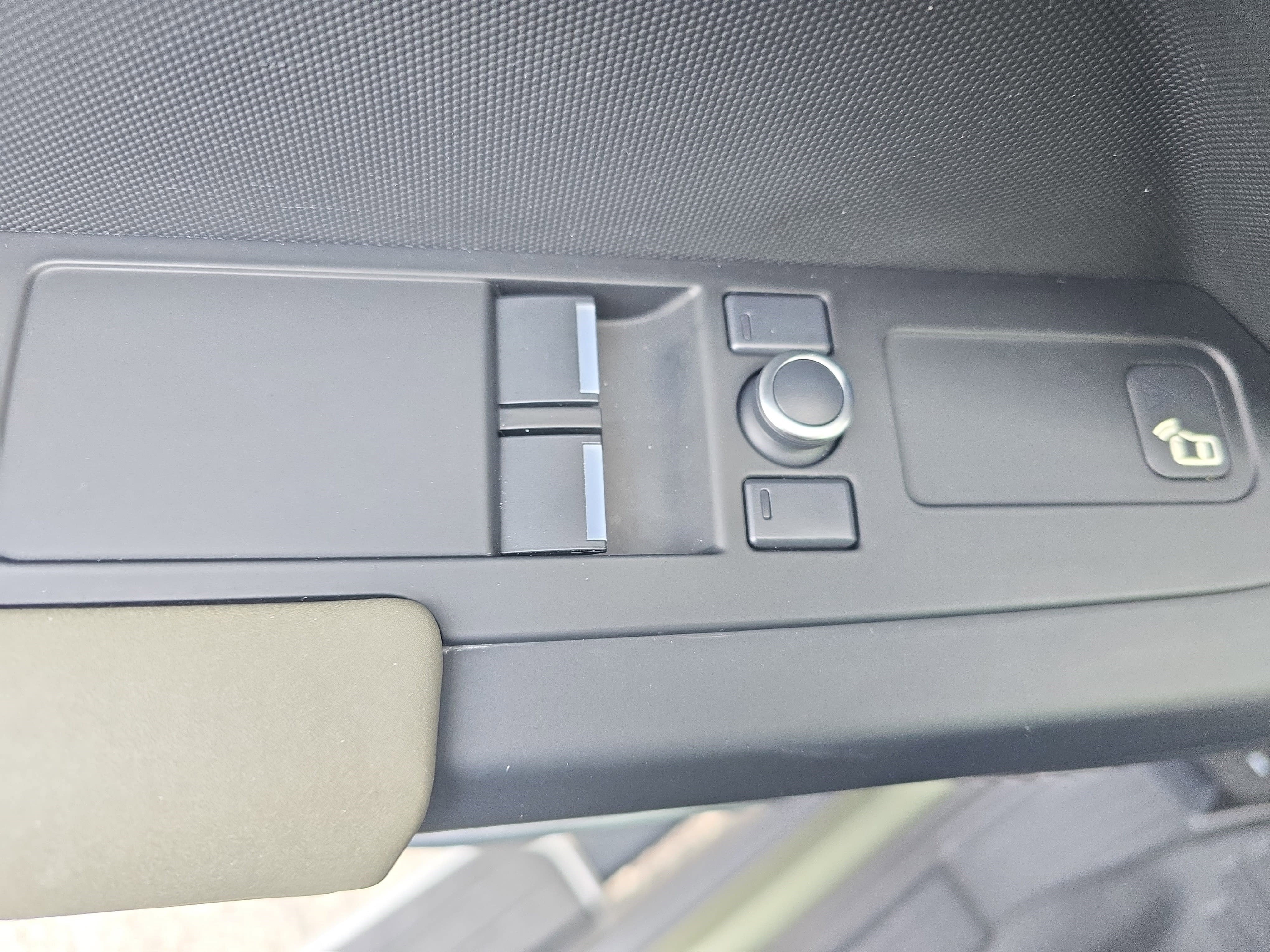 2021 Land Rover Defender S