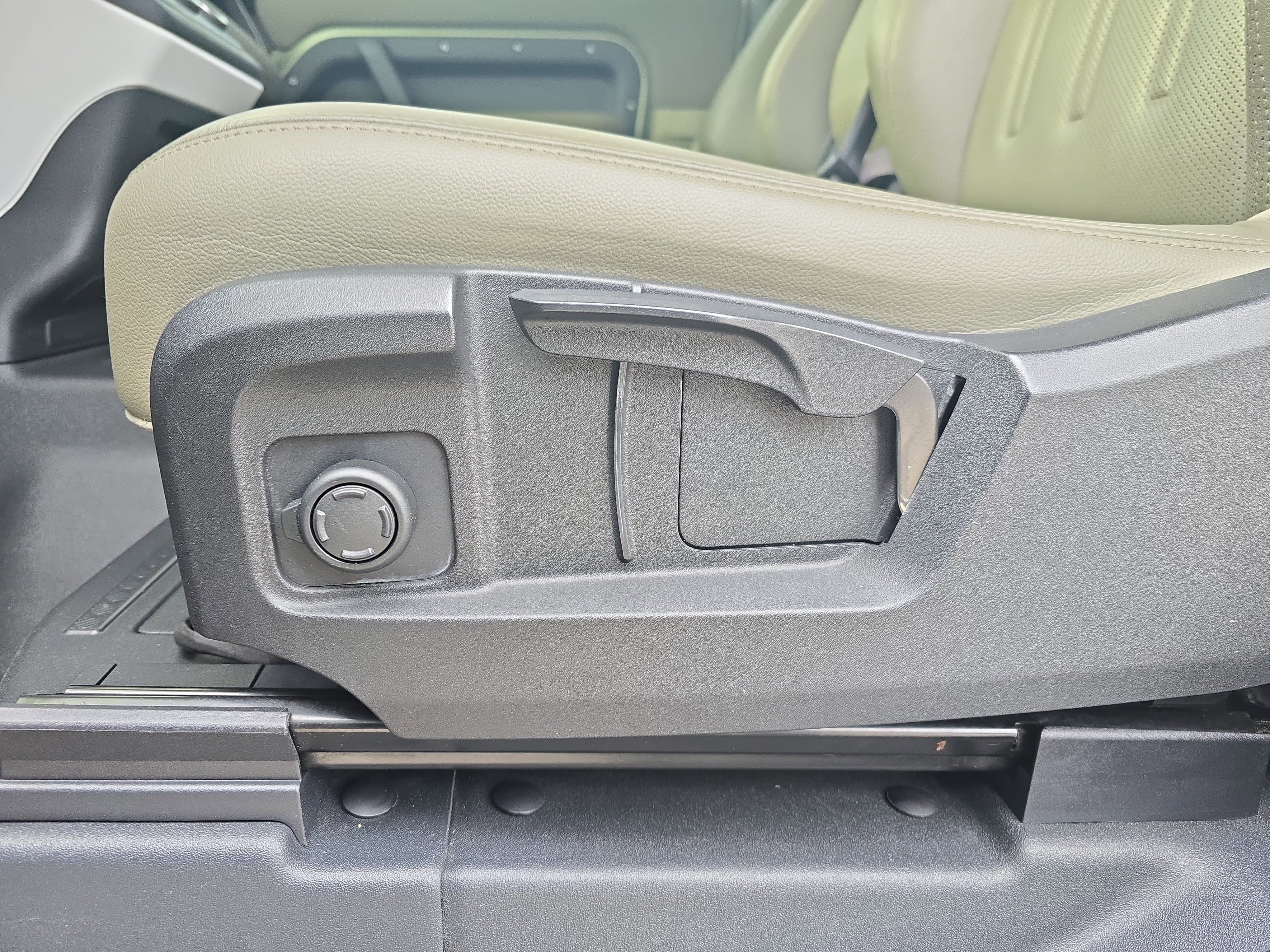 2021 Land Rover Defender S