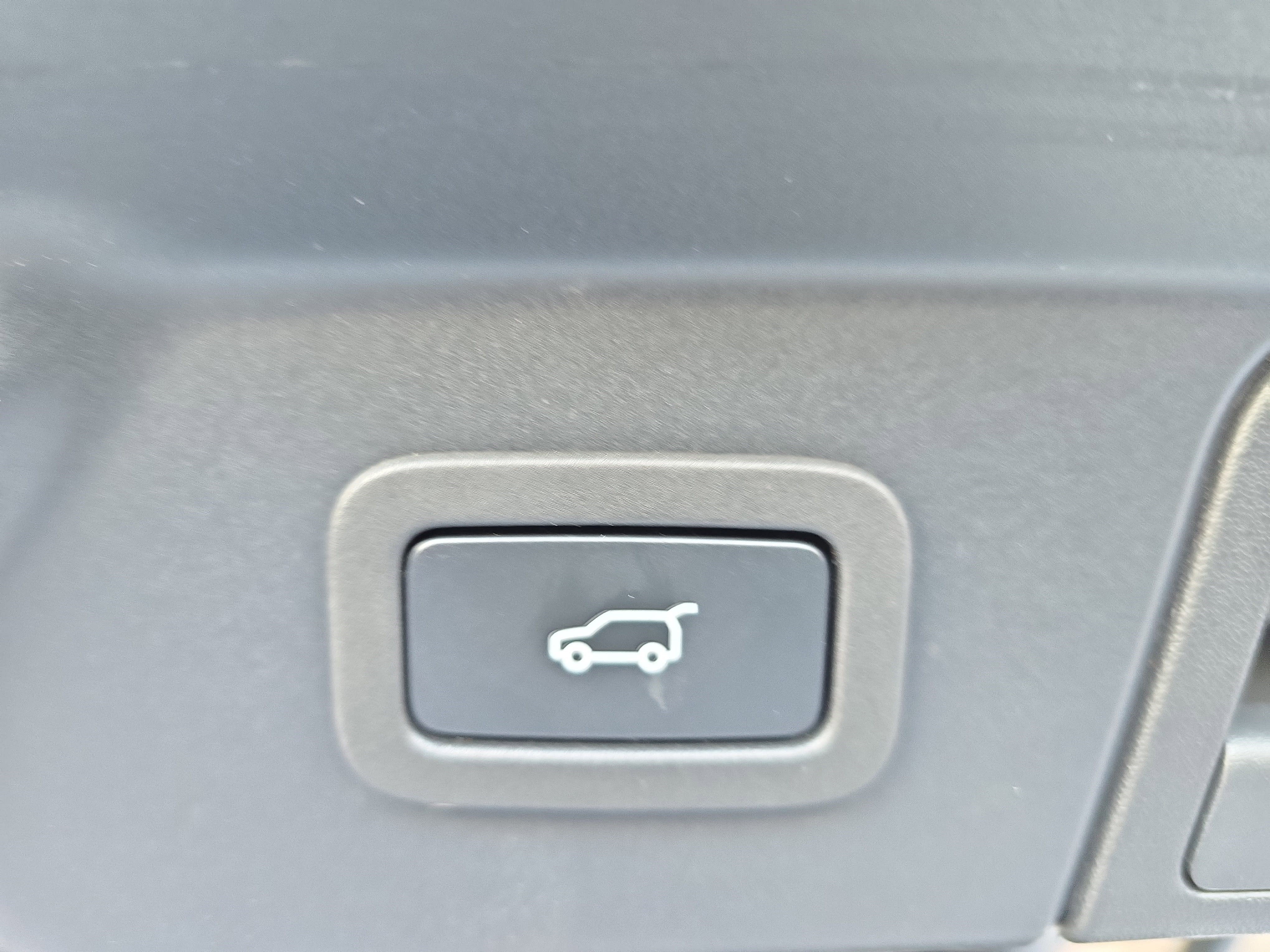 2022 Land Rover Range Rover Velar R-Dynamic S