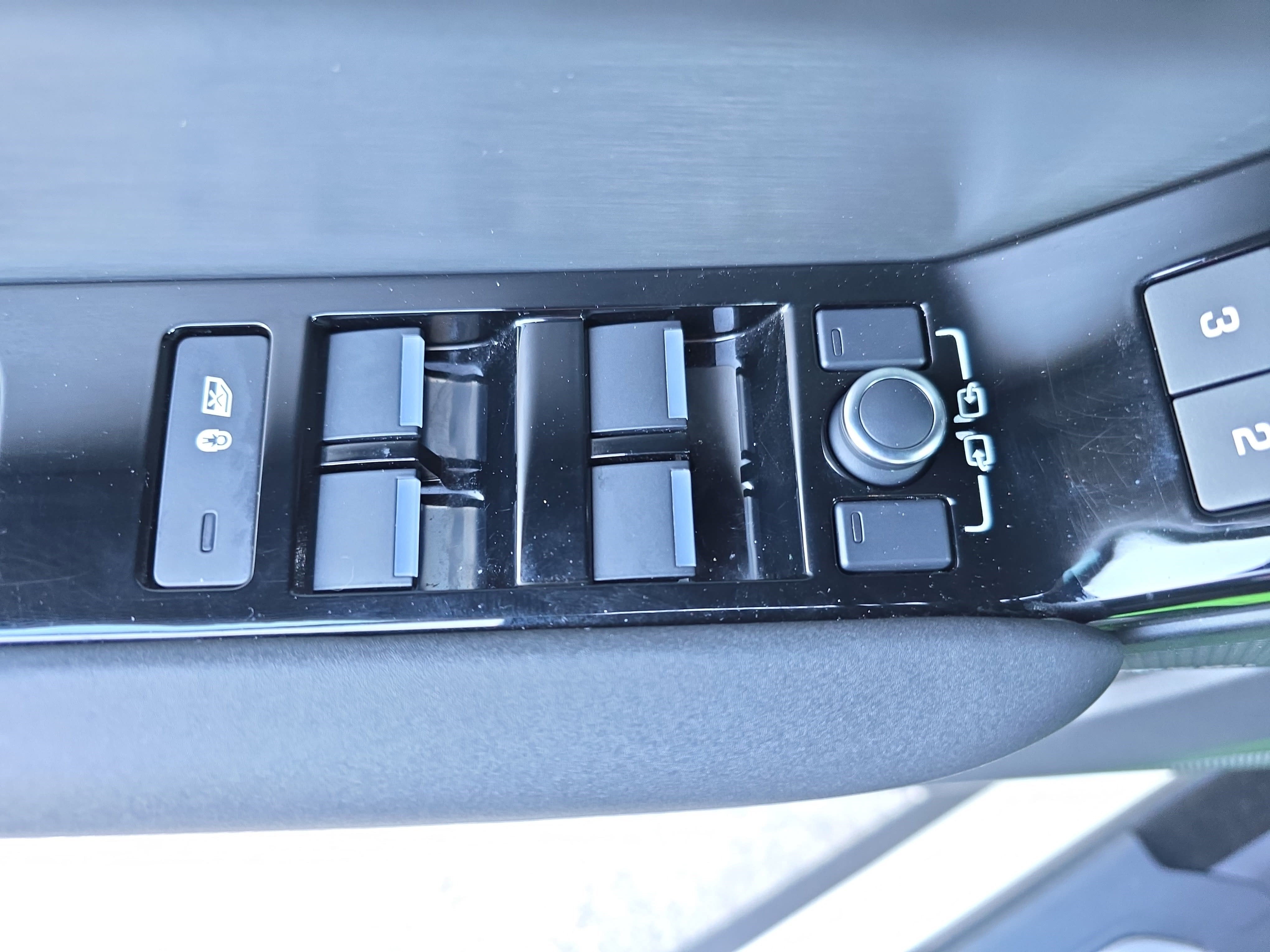 2022 Land Rover Range Rover Velar R-Dynamic S