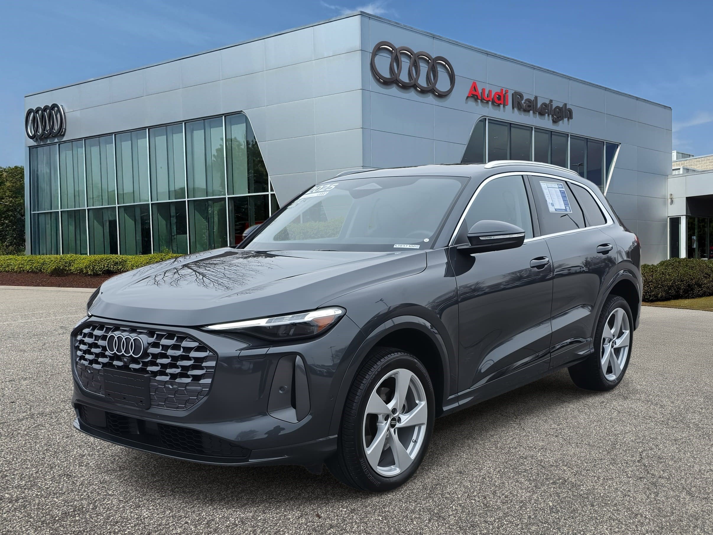 2025 Audi Q5 Premium Plus