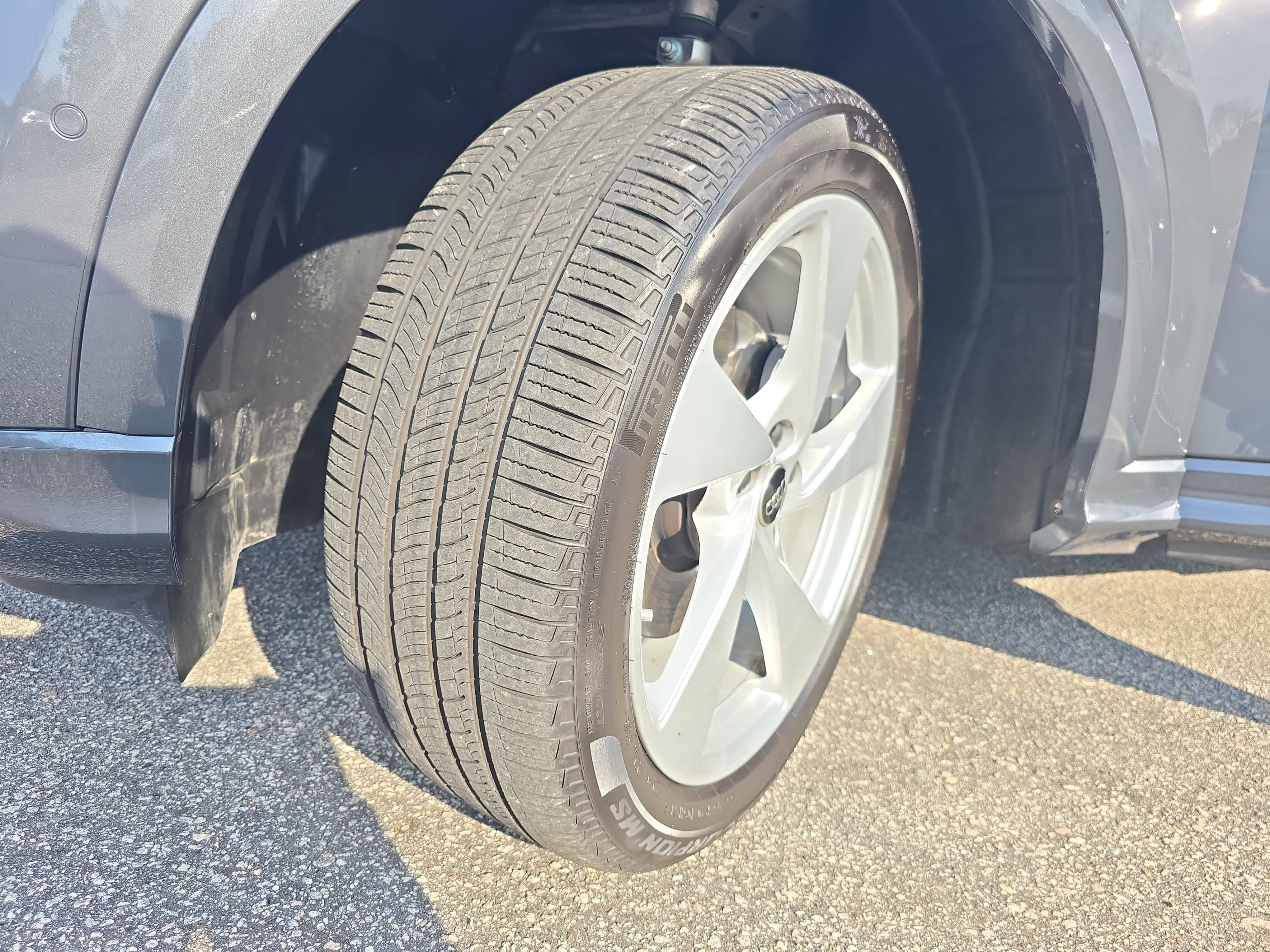 2025 Audi Q5 Premium Plus