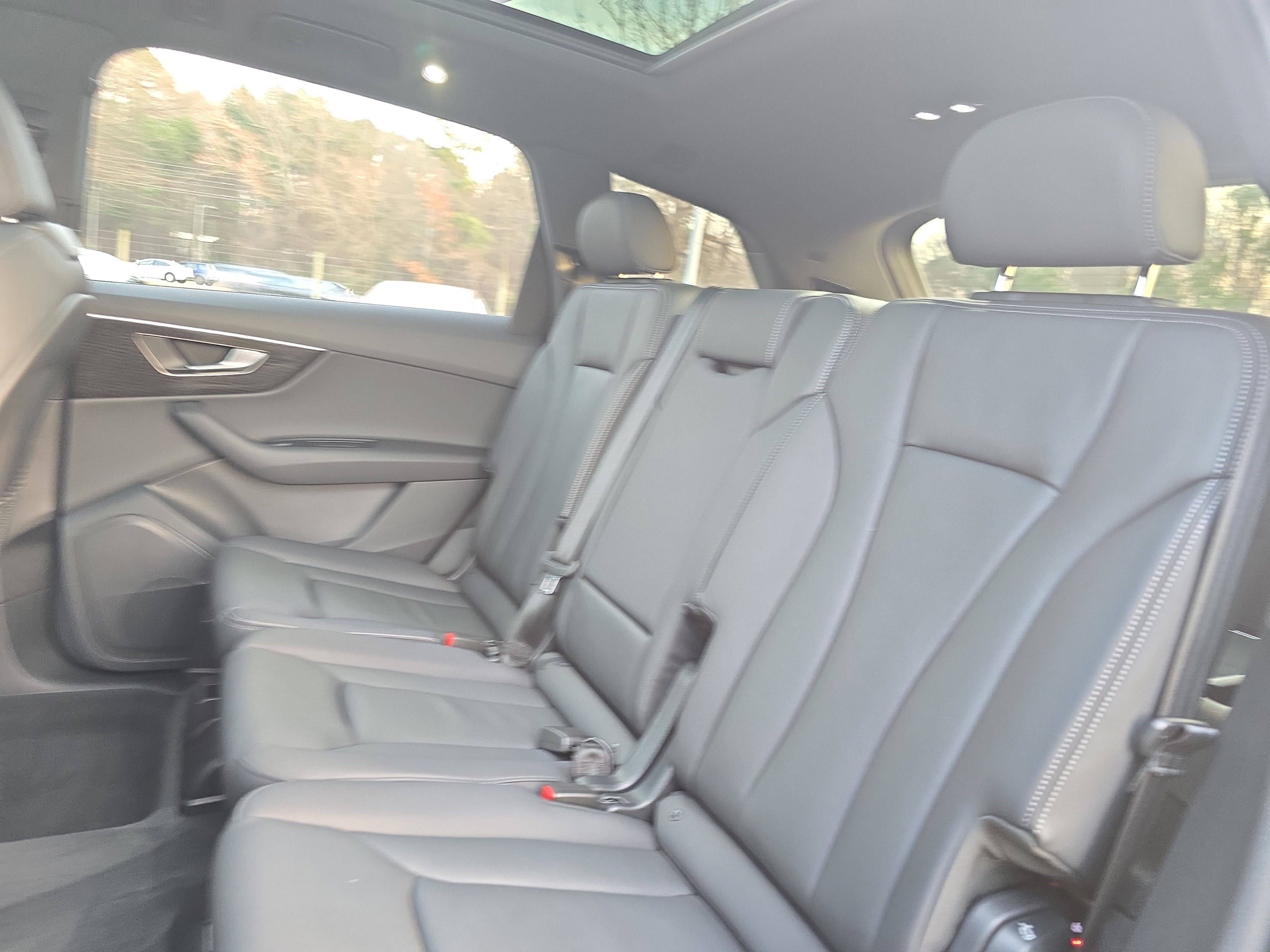 2025 Audi Q7 Premium