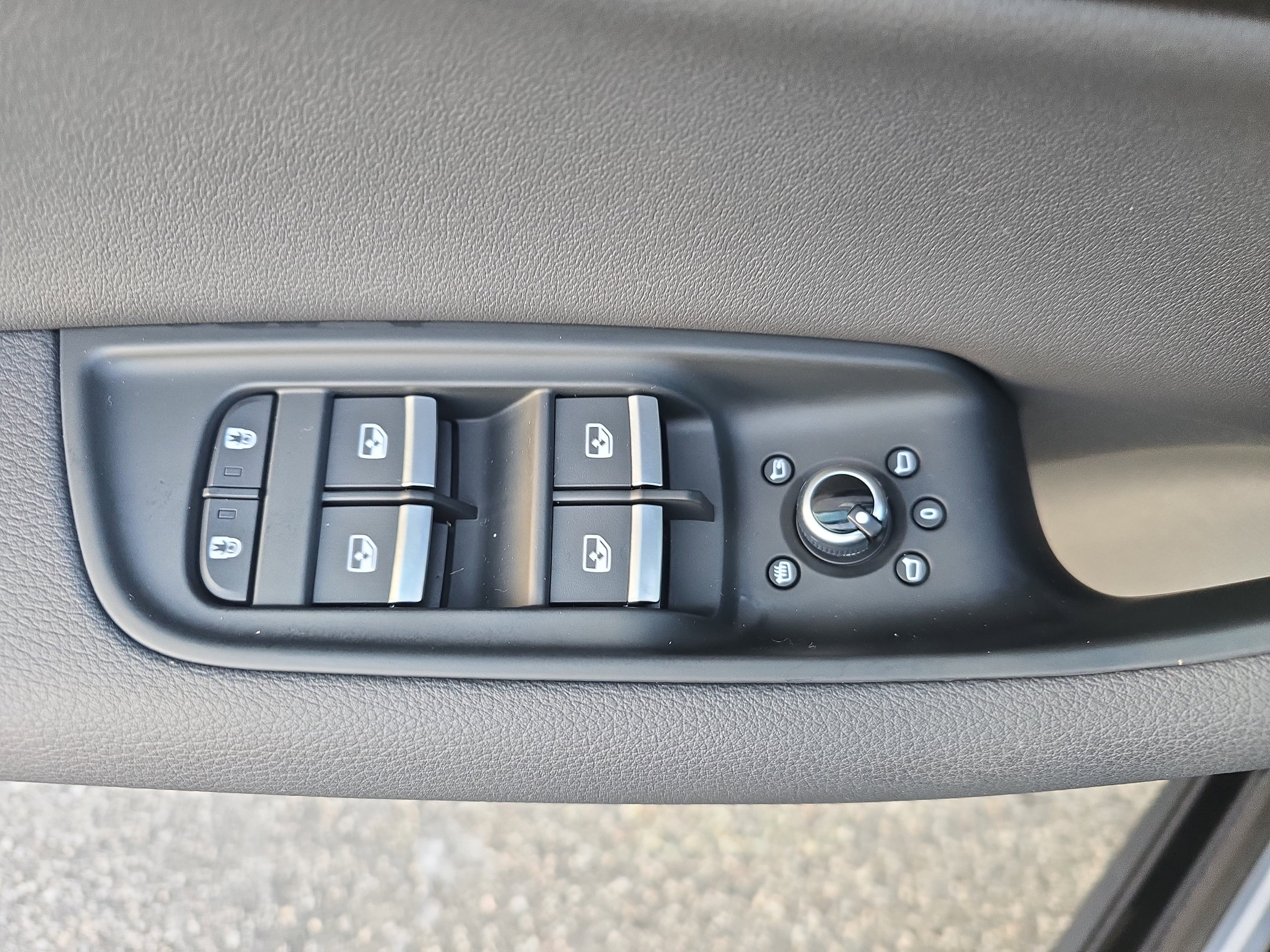 2025 Audi Q7 Premium