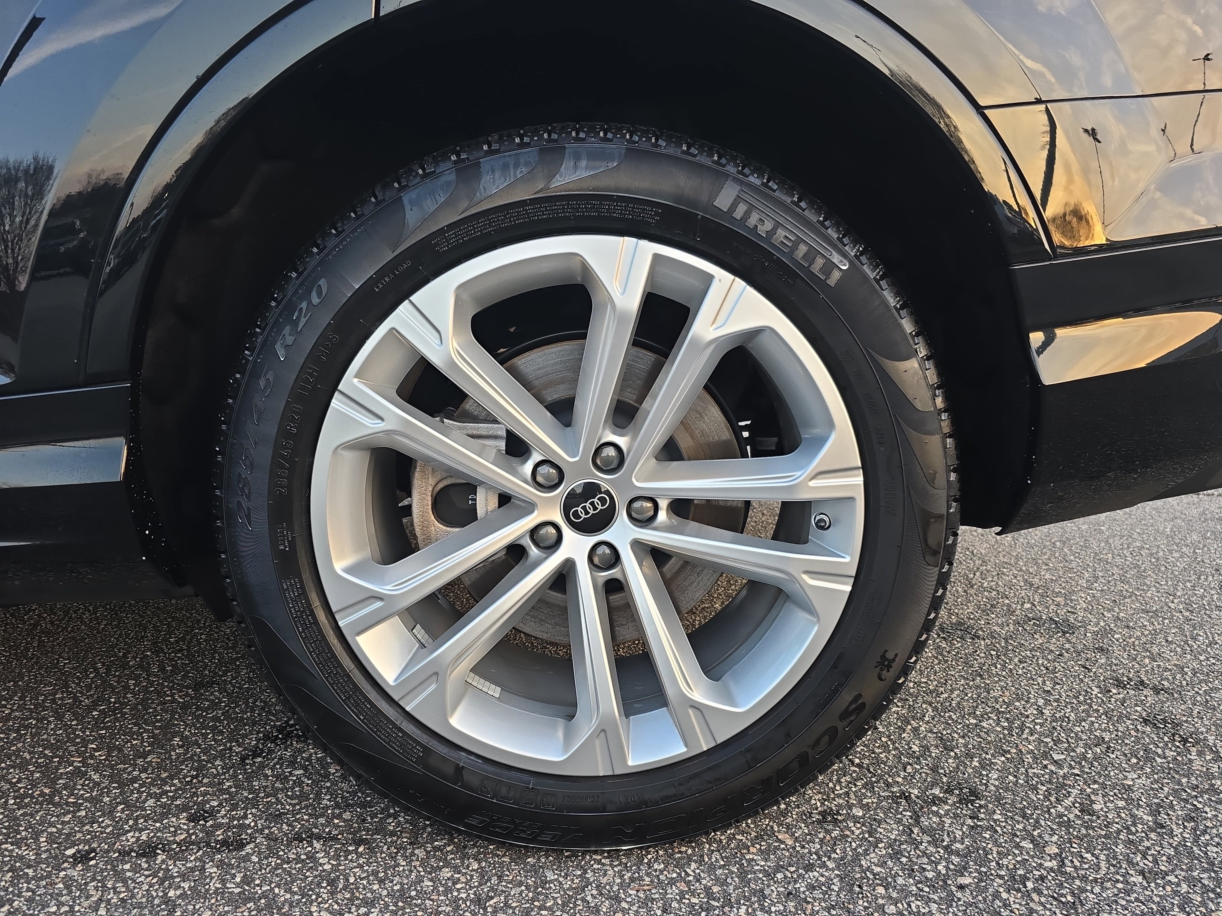 2025 Audi Q7 Premium