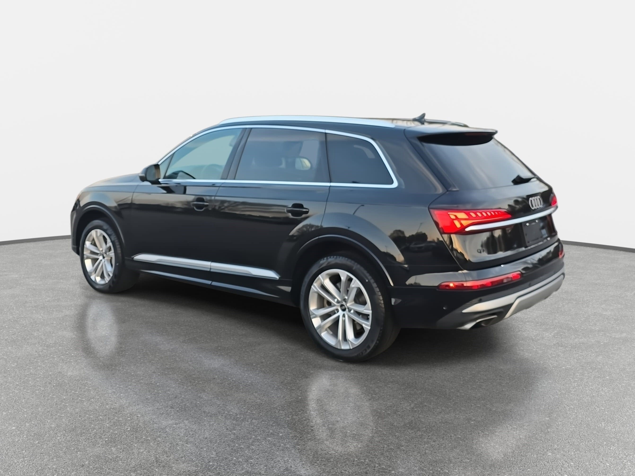 2025 Audi Q7 Premium