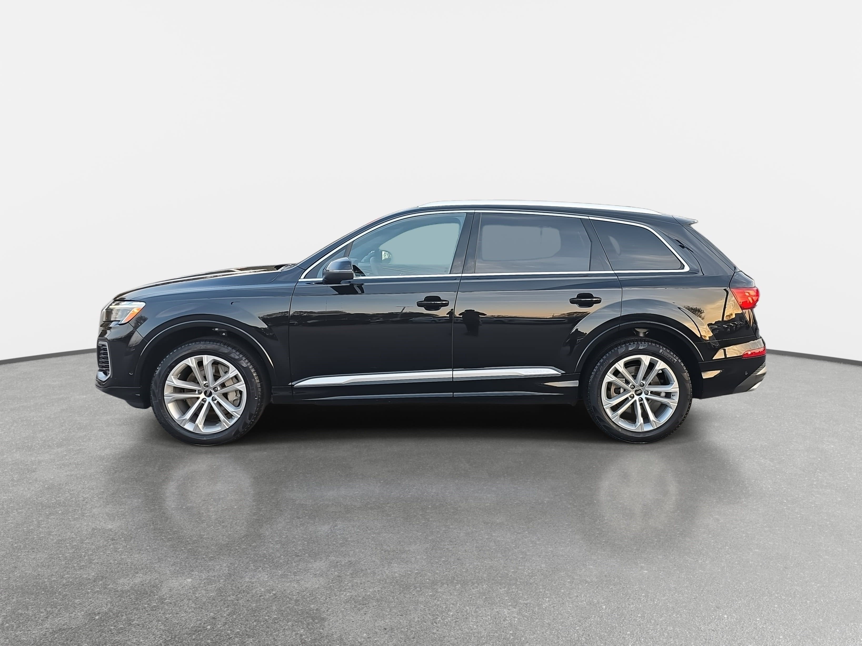 2025 Audi Q7 Premium