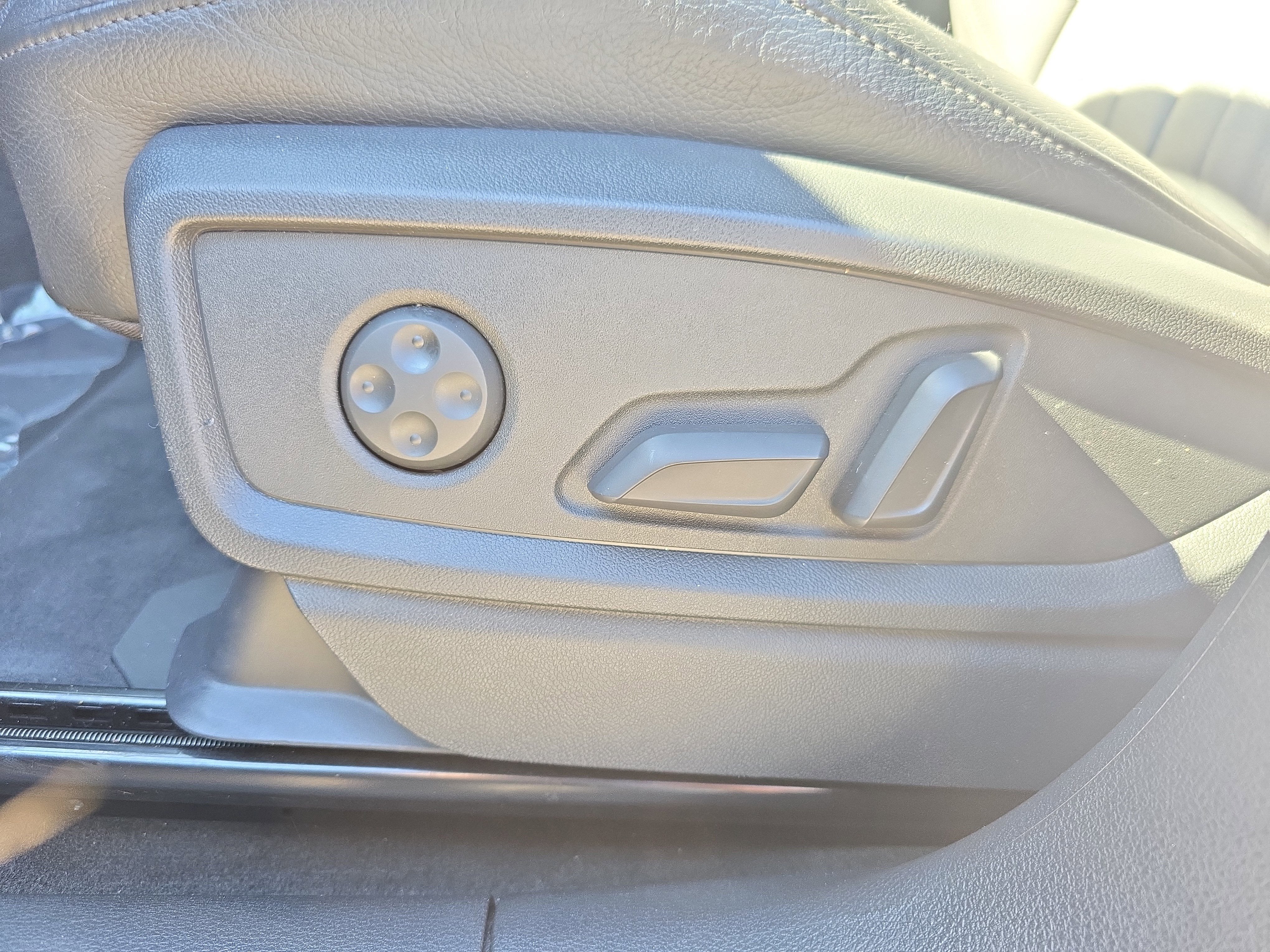 2020 Audi Q5 Titanium Premium