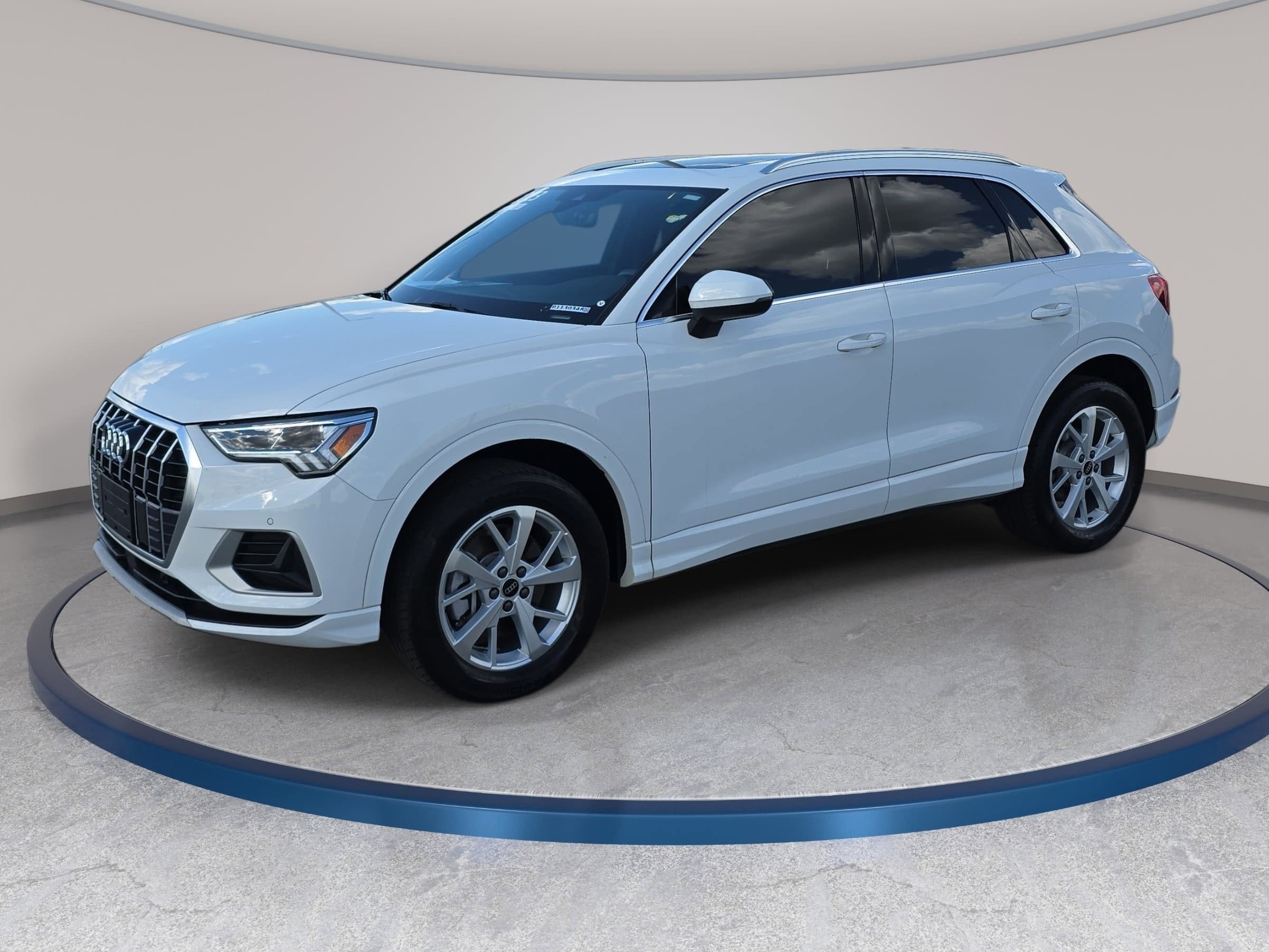 2023 Audi Q3 Premium