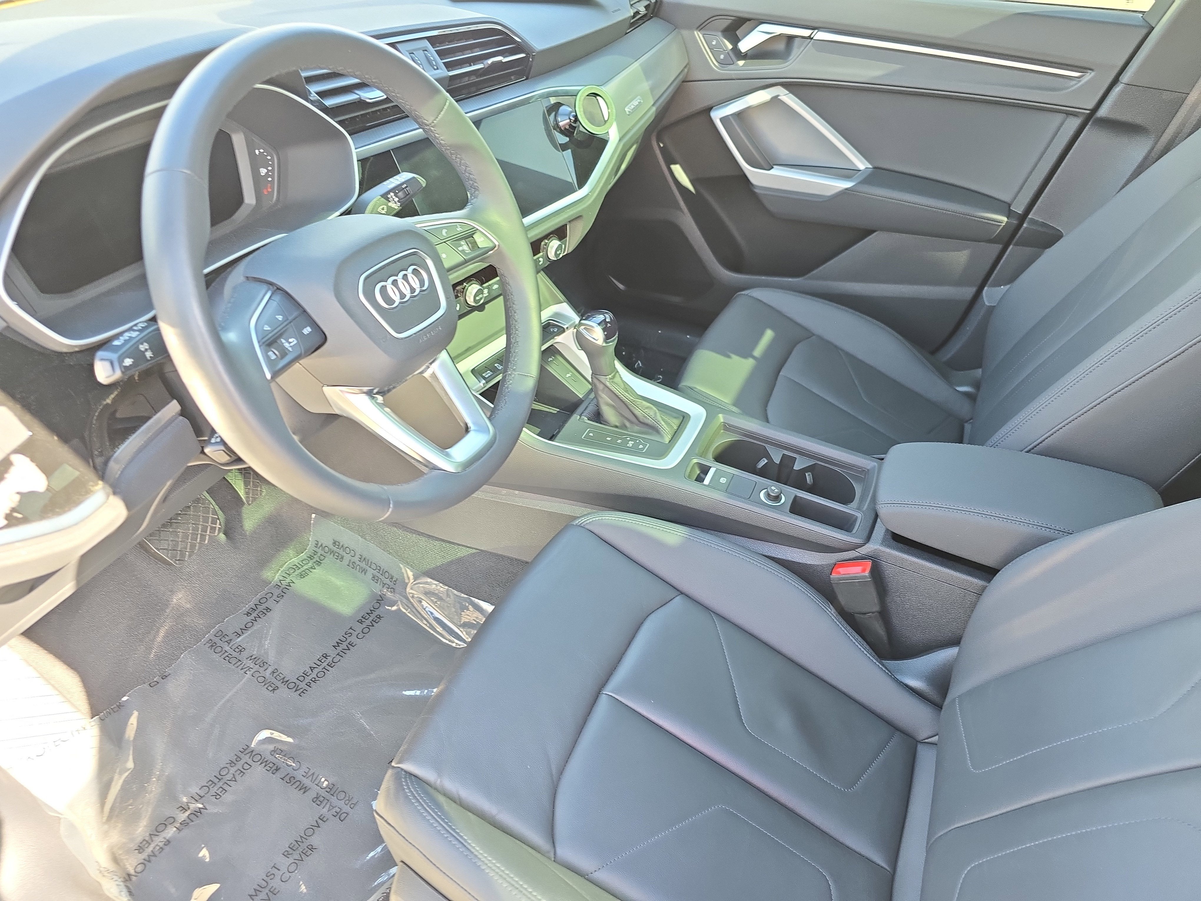 2023 Audi Q3 Premium