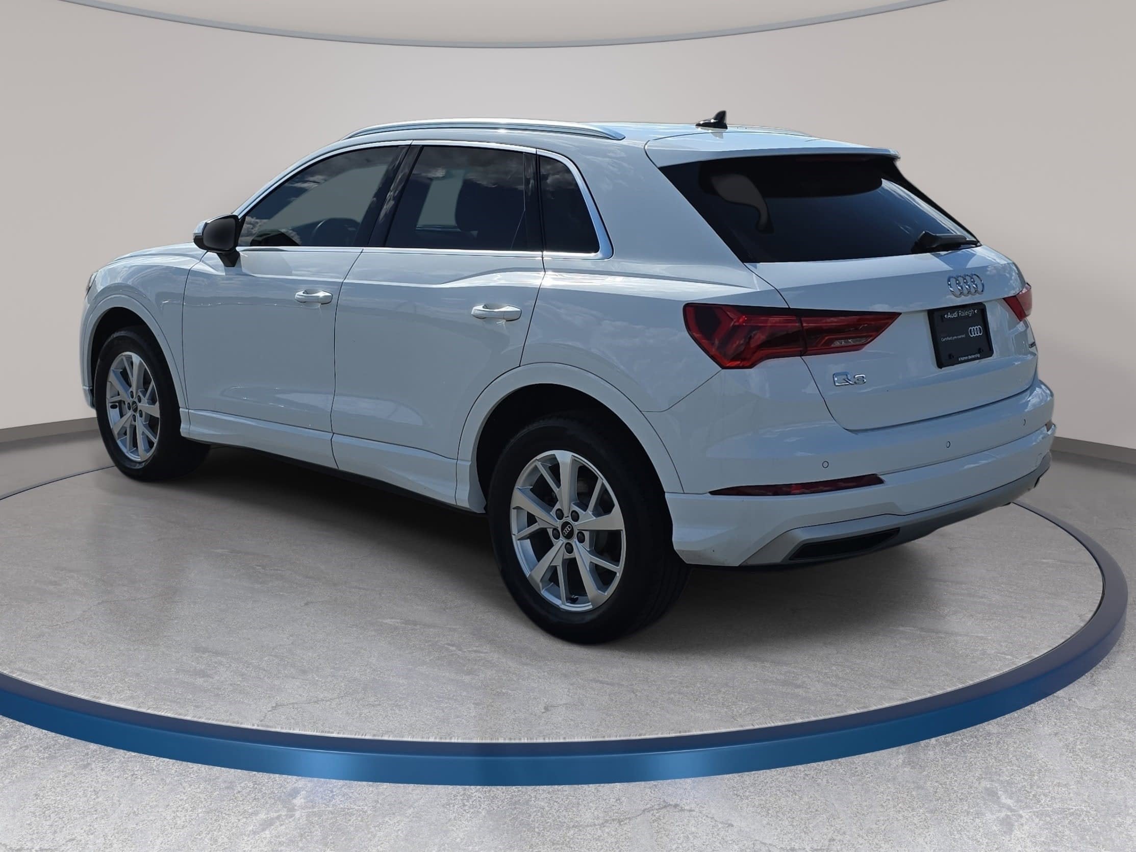 2023 Audi Q3 Premium