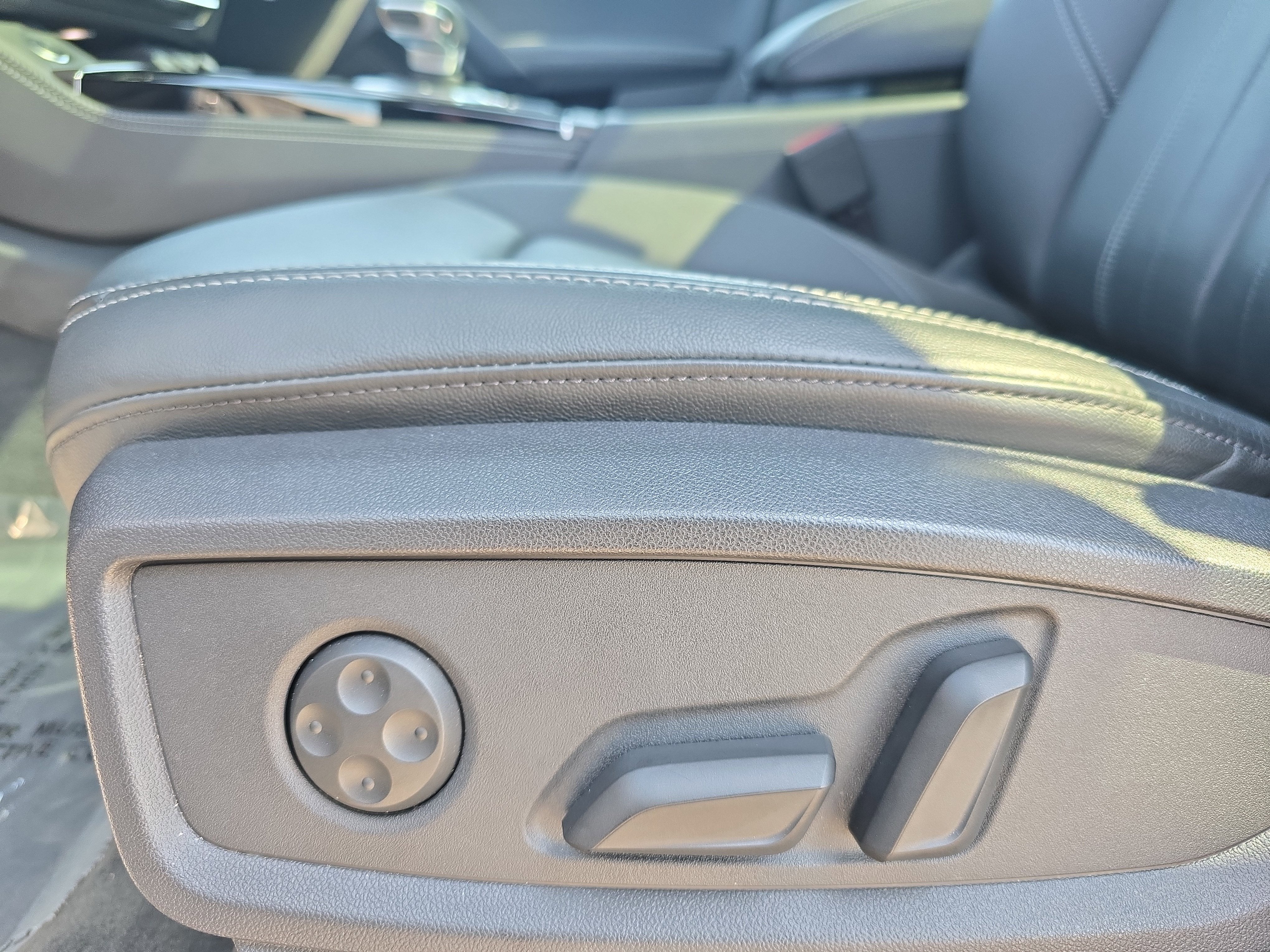 2023 Audi Q5 Premium Plus