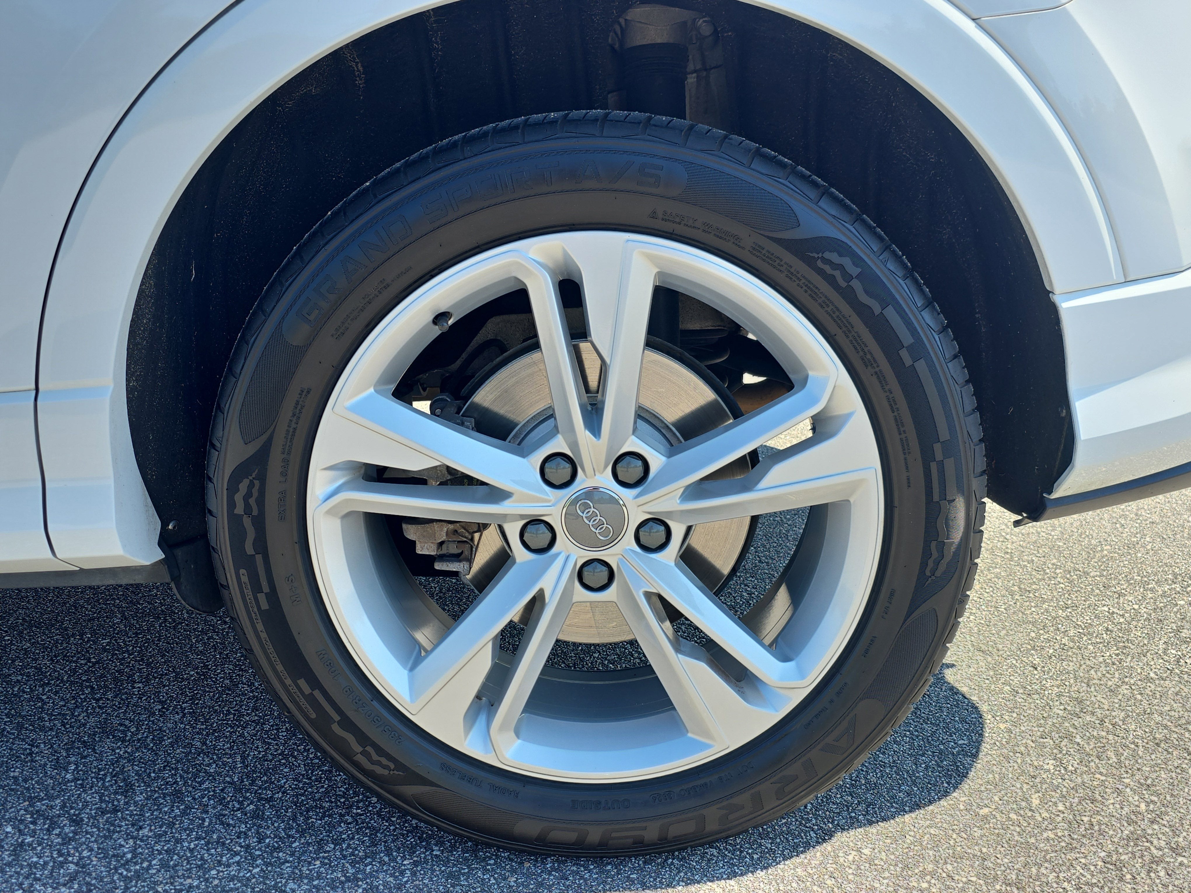 2020 Audi Q3 S line Premium
