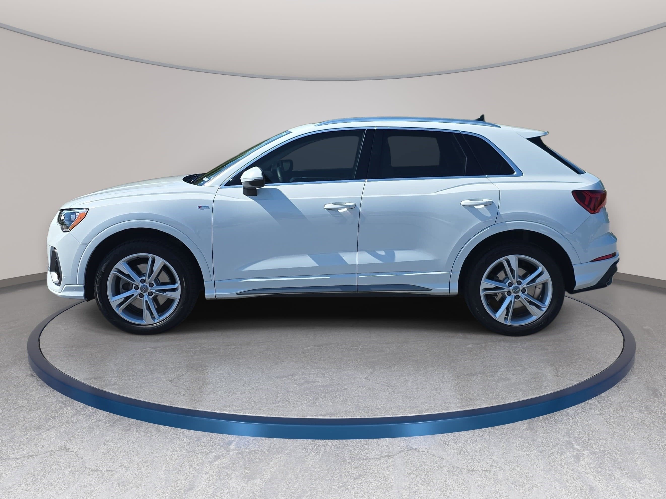 2020 Audi Q3 S line Premium