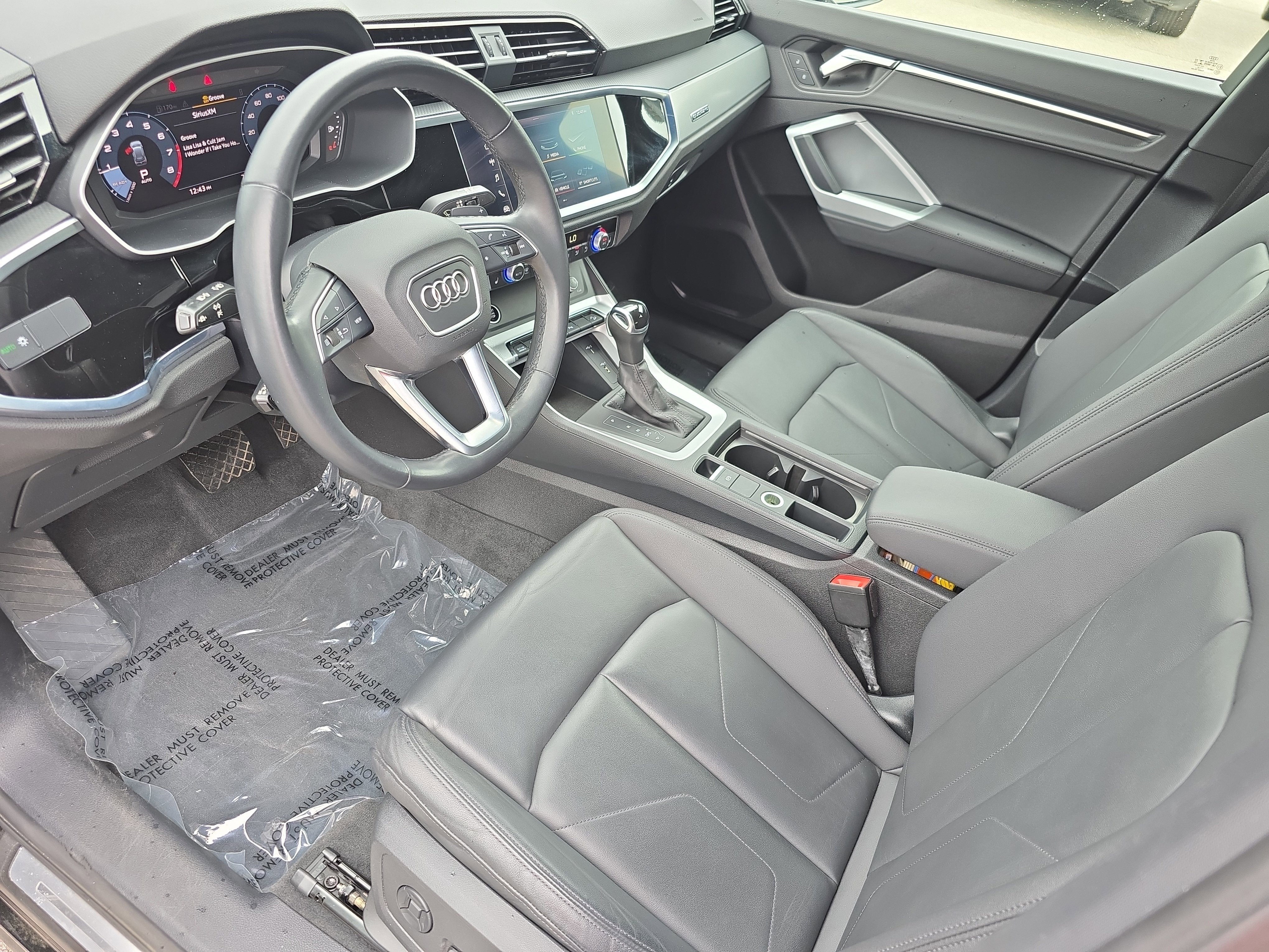 2021 Audi Q3 S line Premium