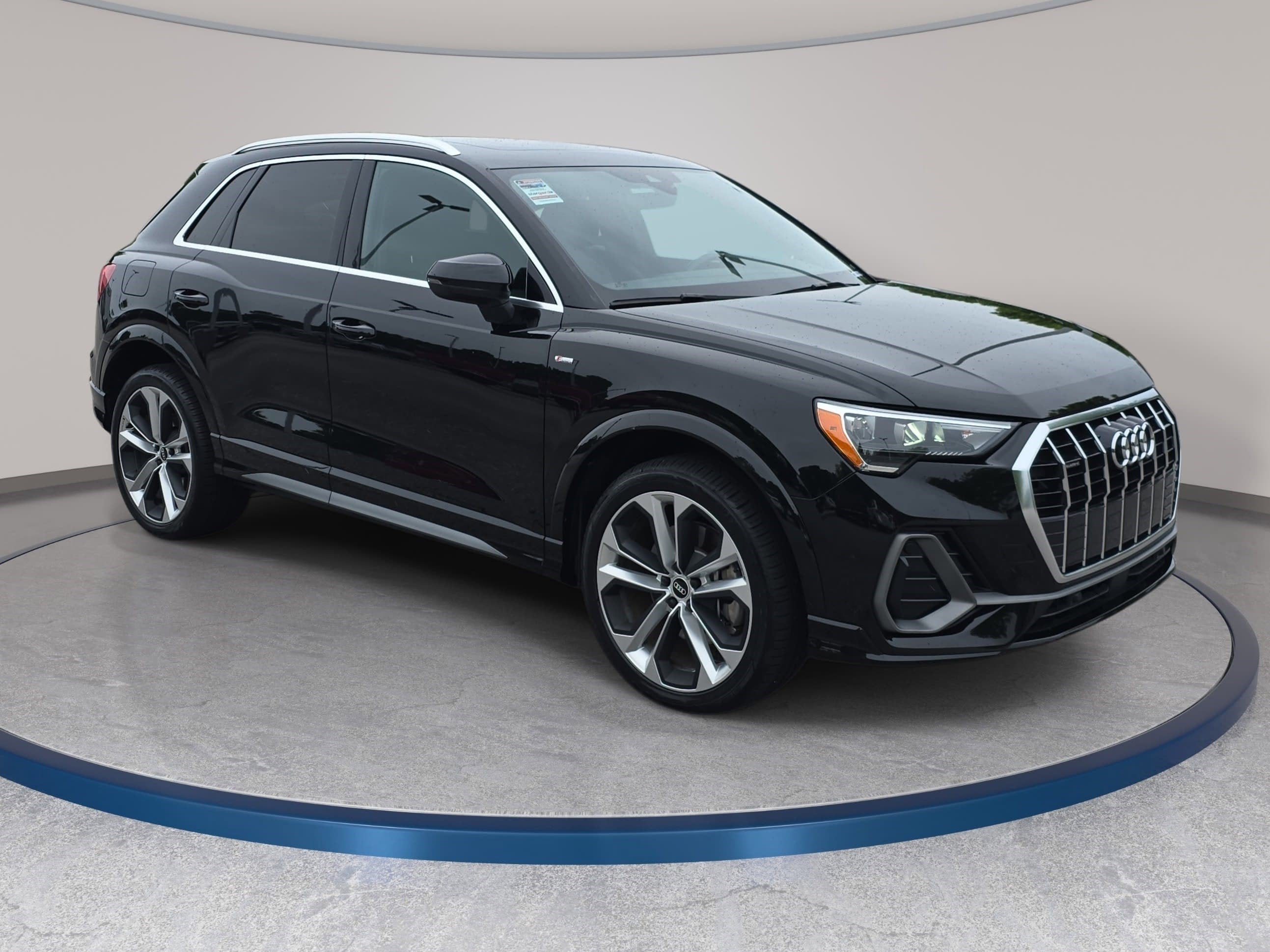 2021 Audi Q3 S line Premium