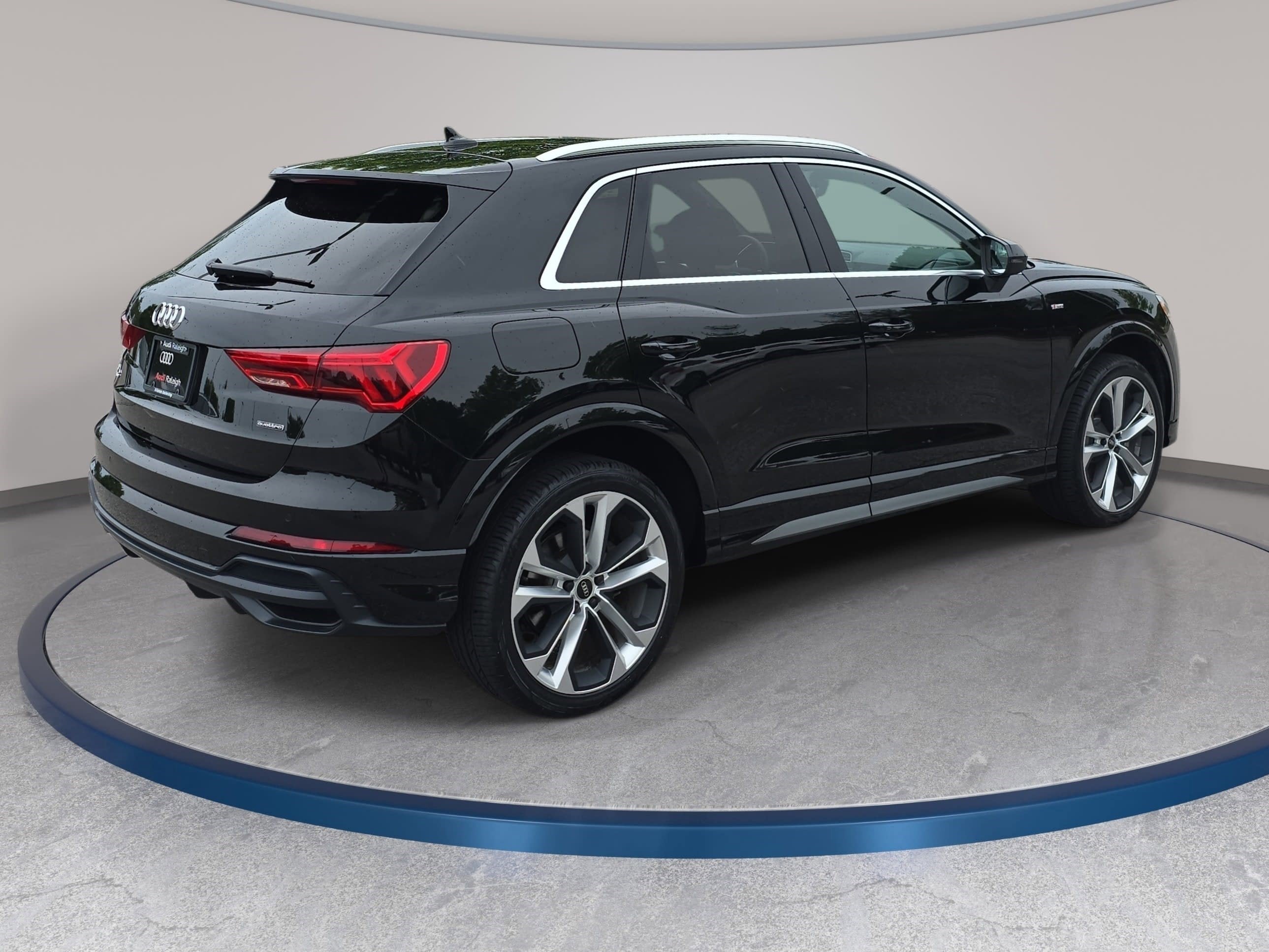 2021 Audi Q3 S line Premium