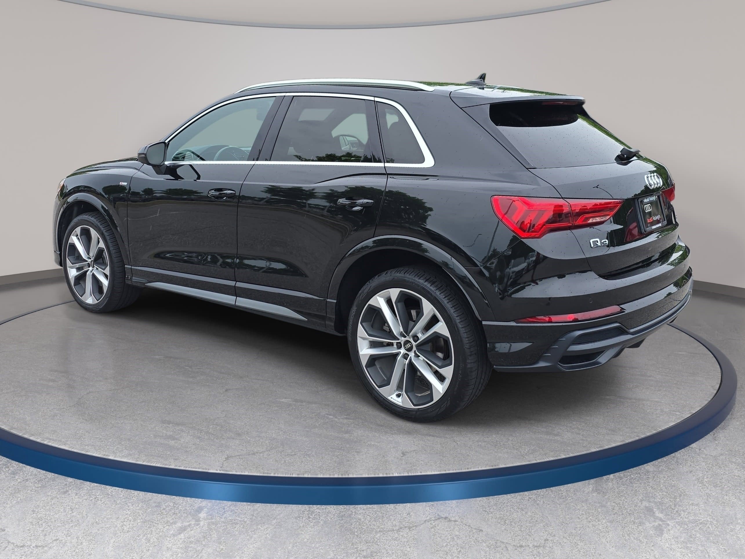 2021 Audi Q3 S line Premium