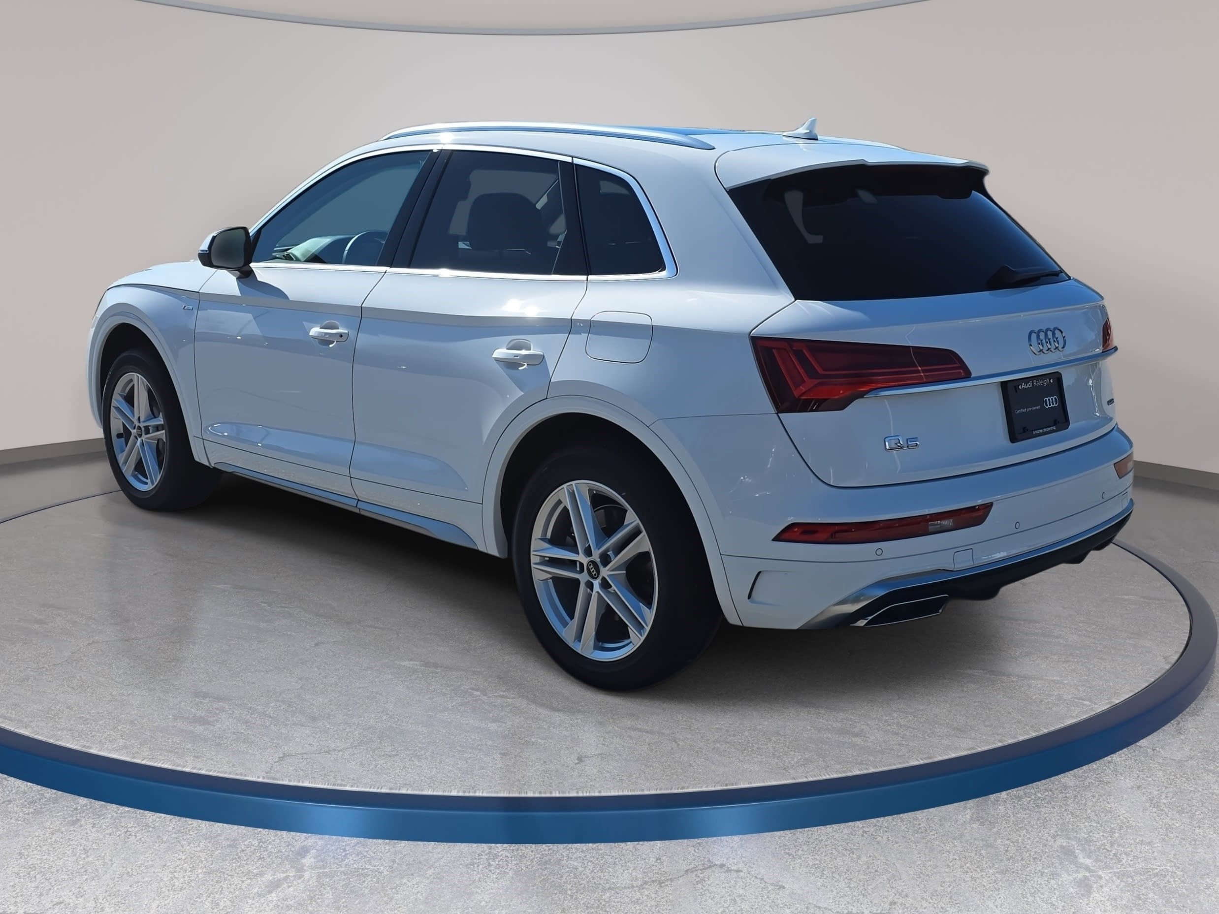 2023 Audi Q5 S line Premium Plus