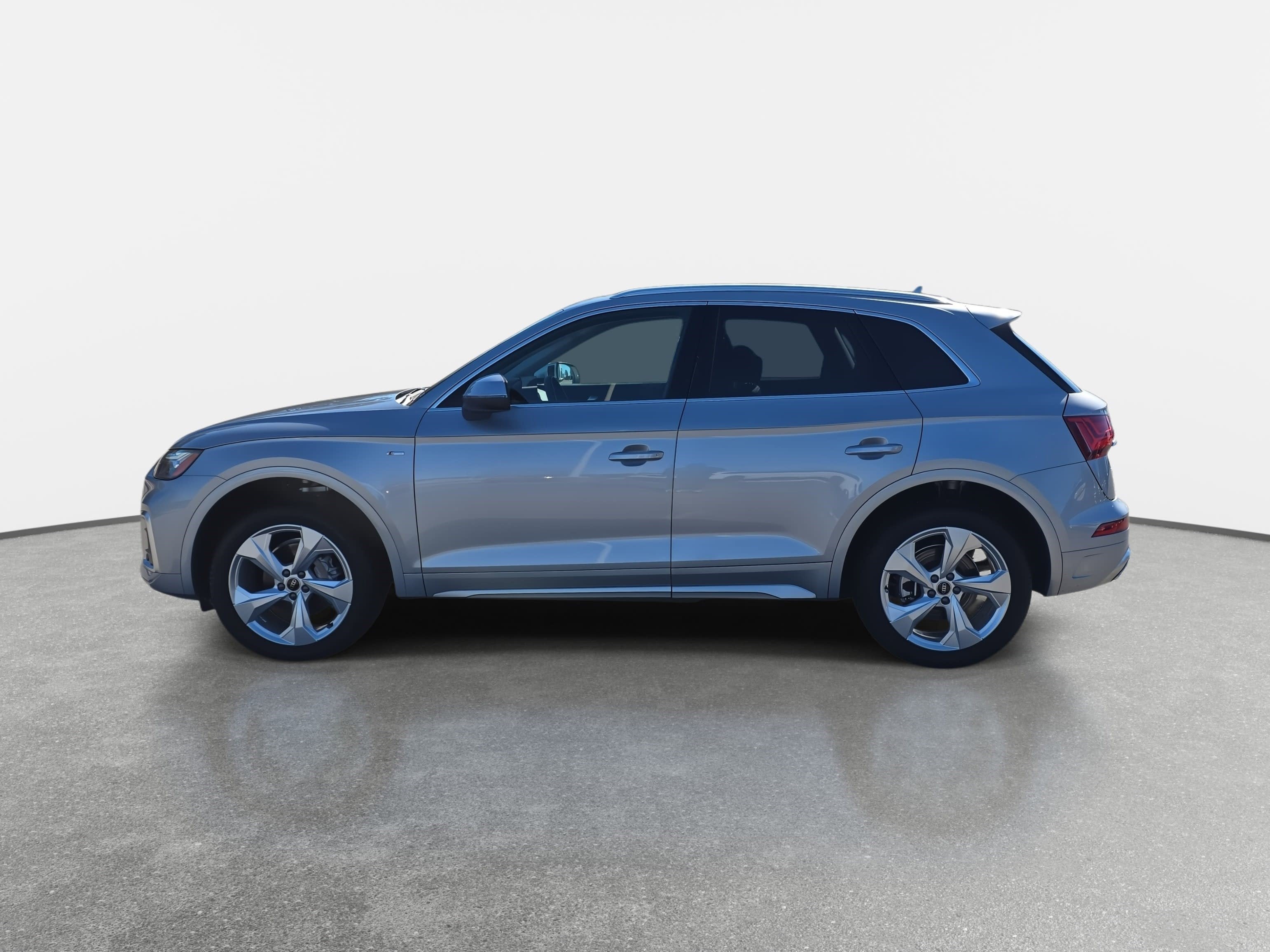 2025 Audi Q5 S line Premium Plus