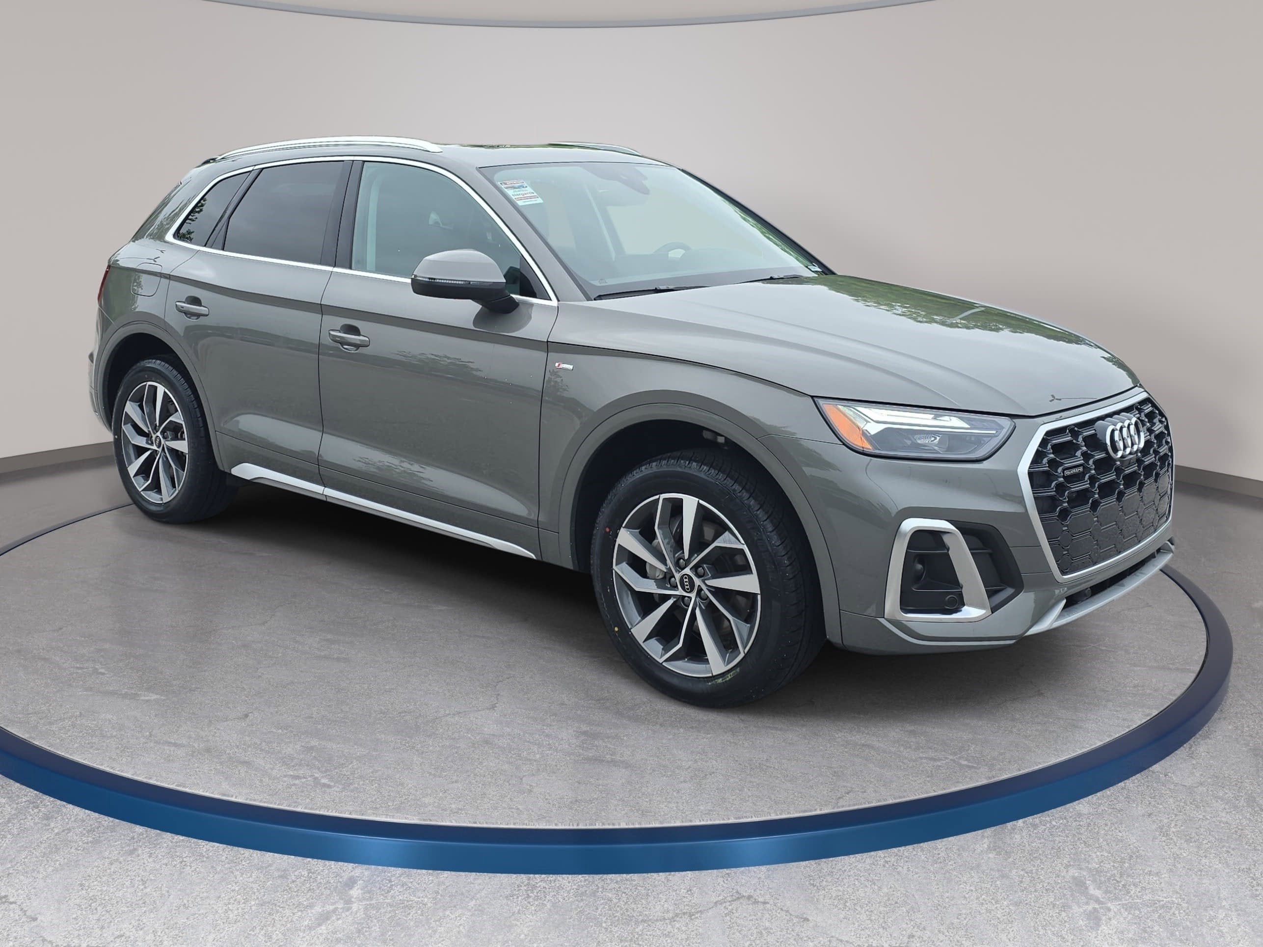2023 Audi Q5 S line Premium Plus