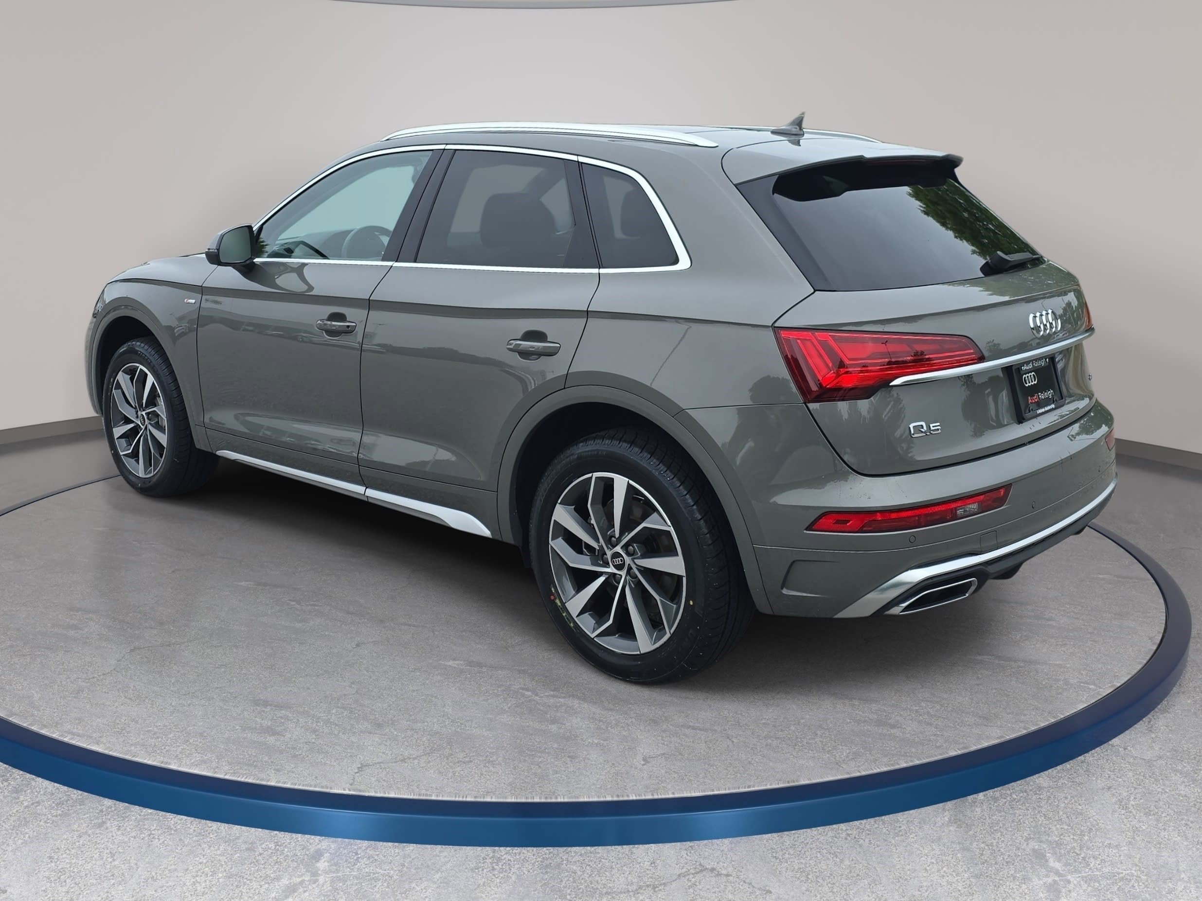 2023 Audi Q5 S line Premium Plus