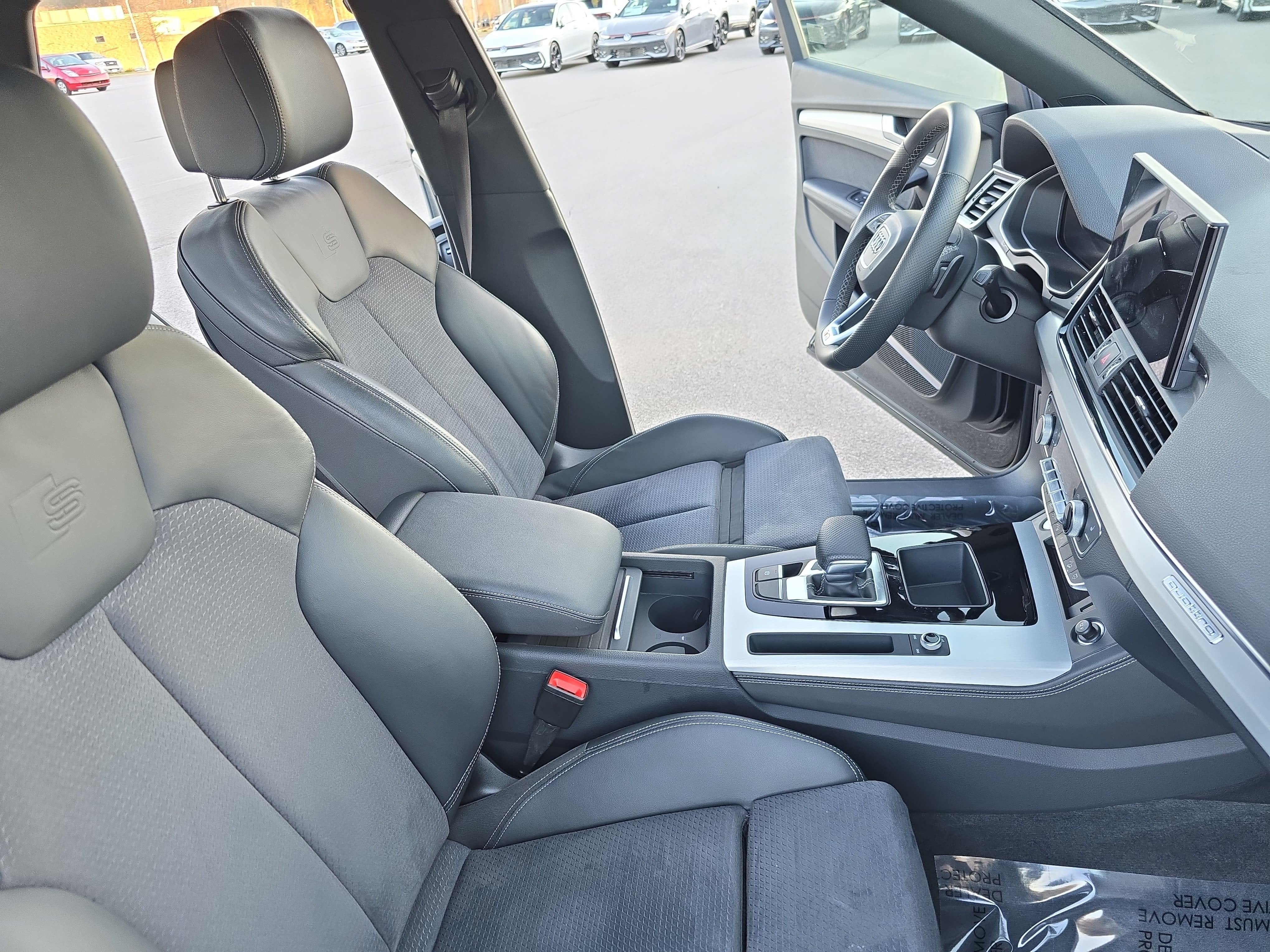 2023 Audi Q5 S line Prestige