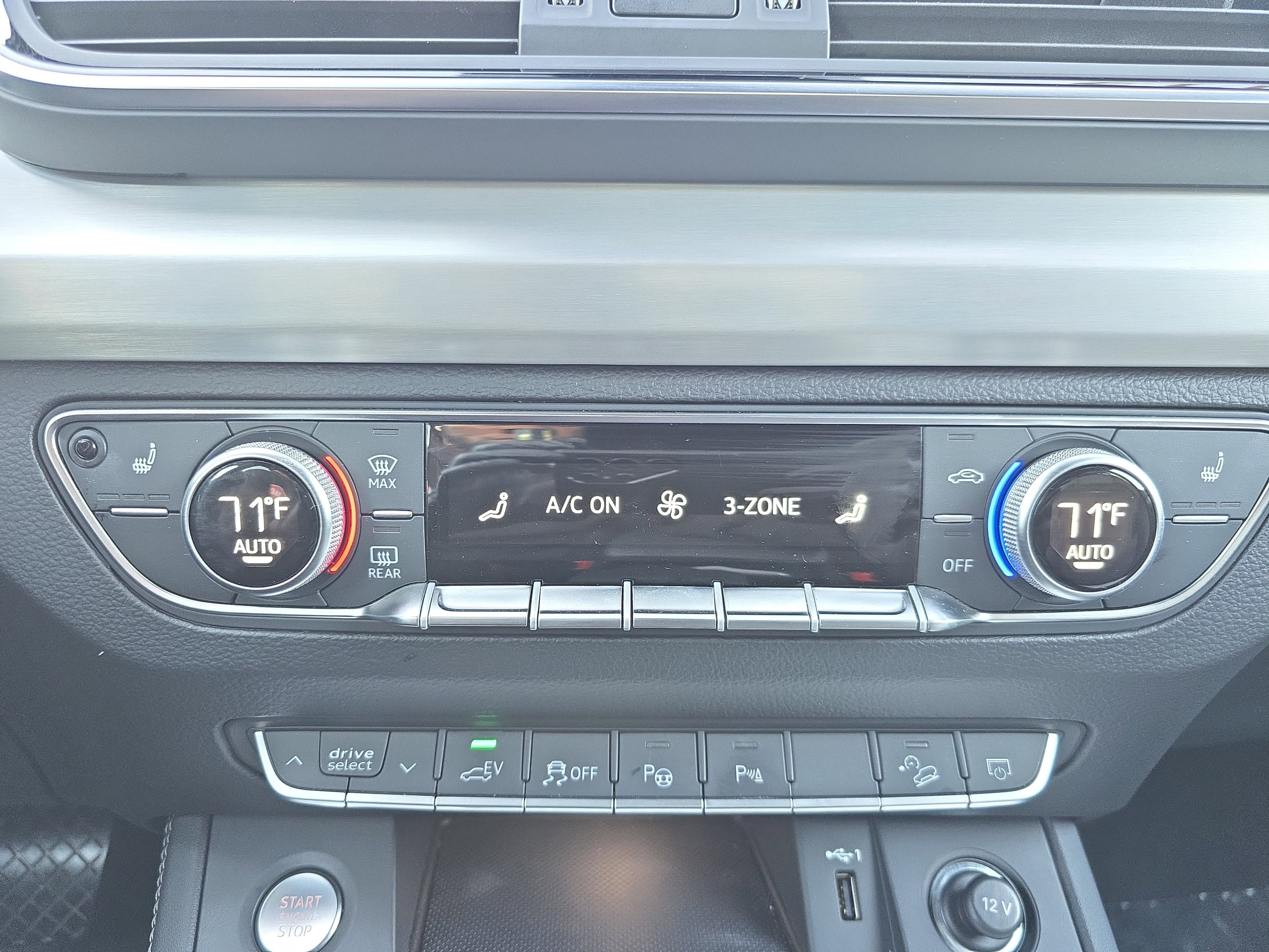 2023 Audi Q5 S line Prestige