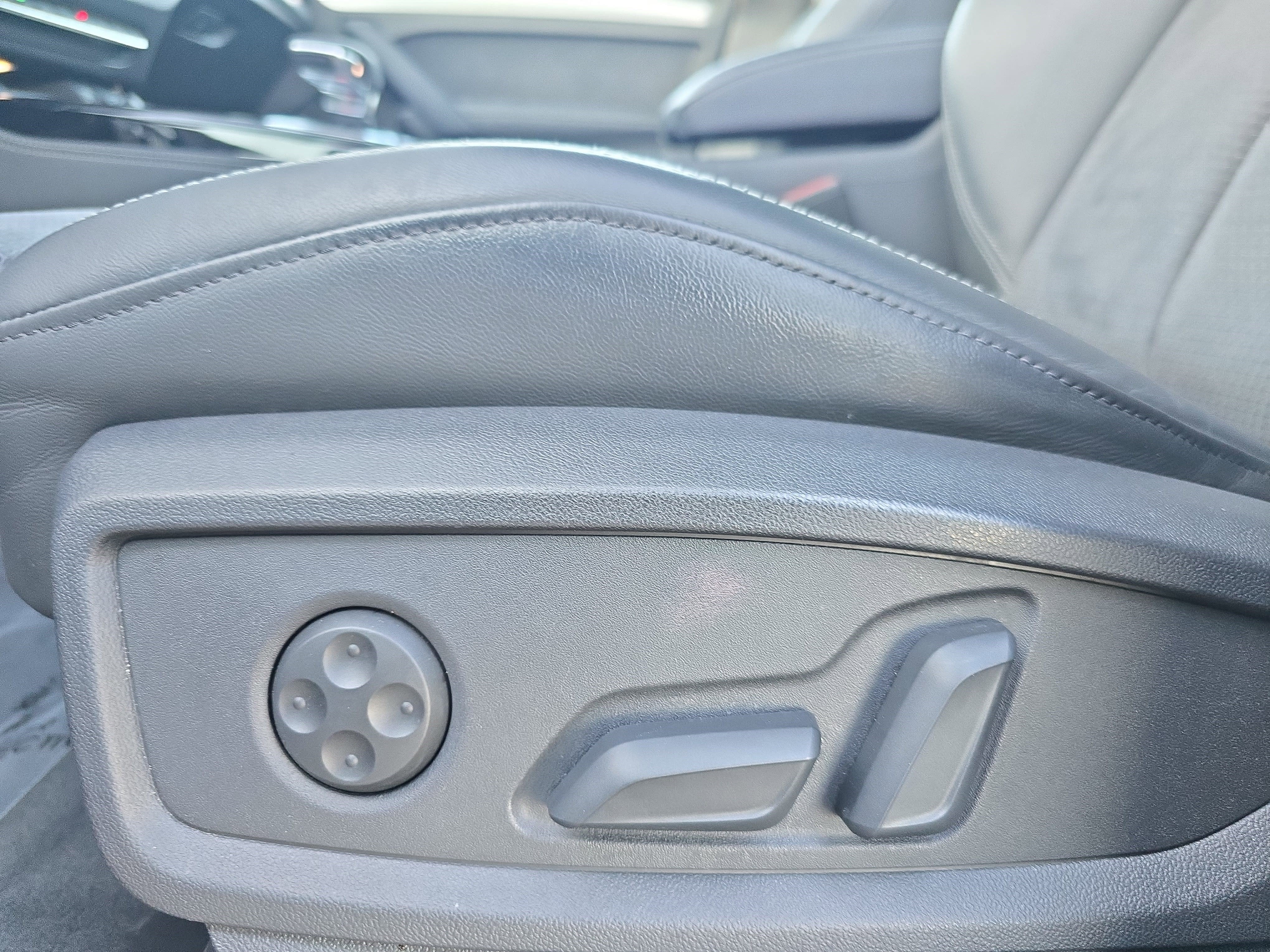 2023 Audi Q5 S line Prestige