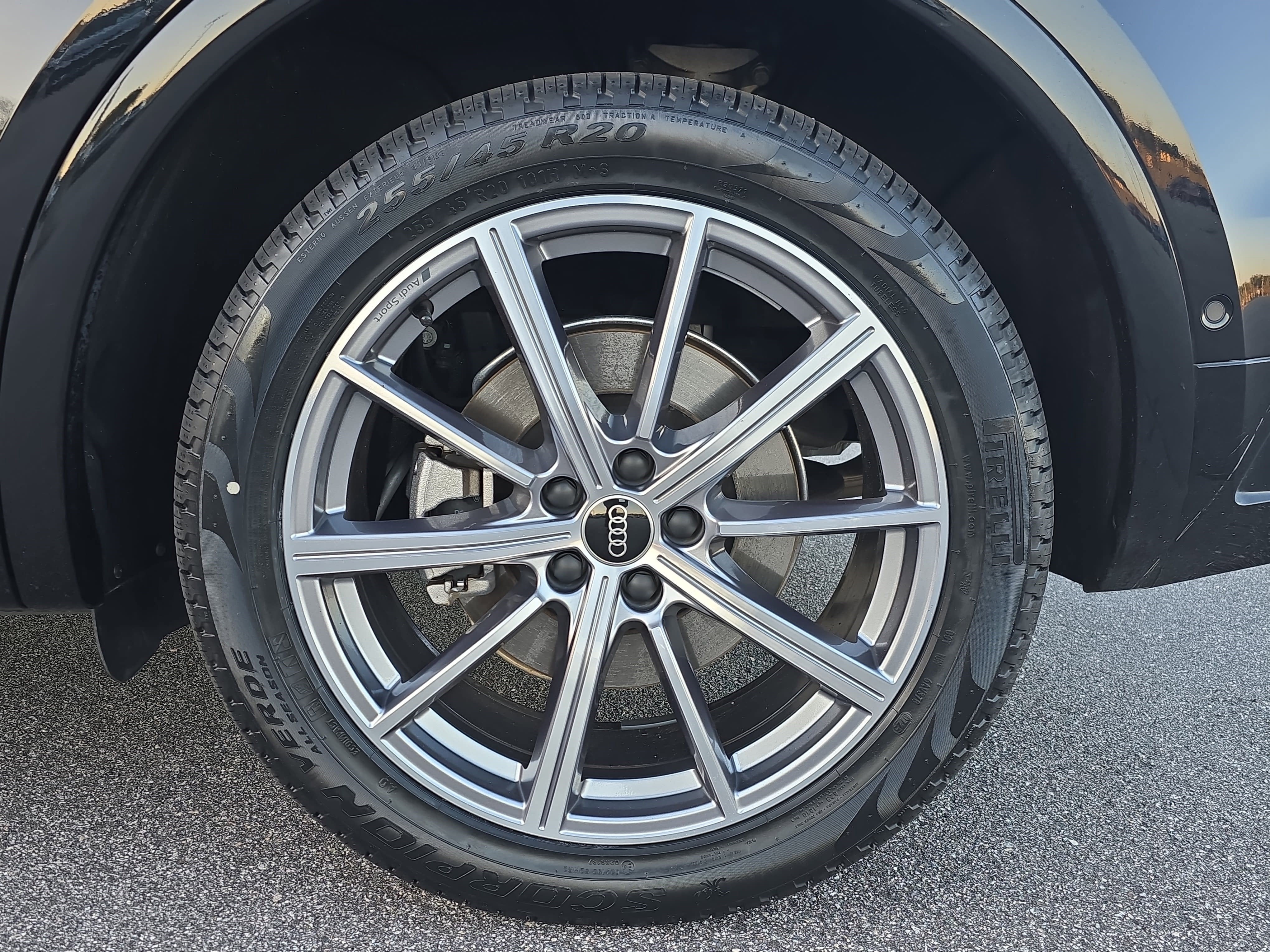 2023 Audi Q5 S line Prestige