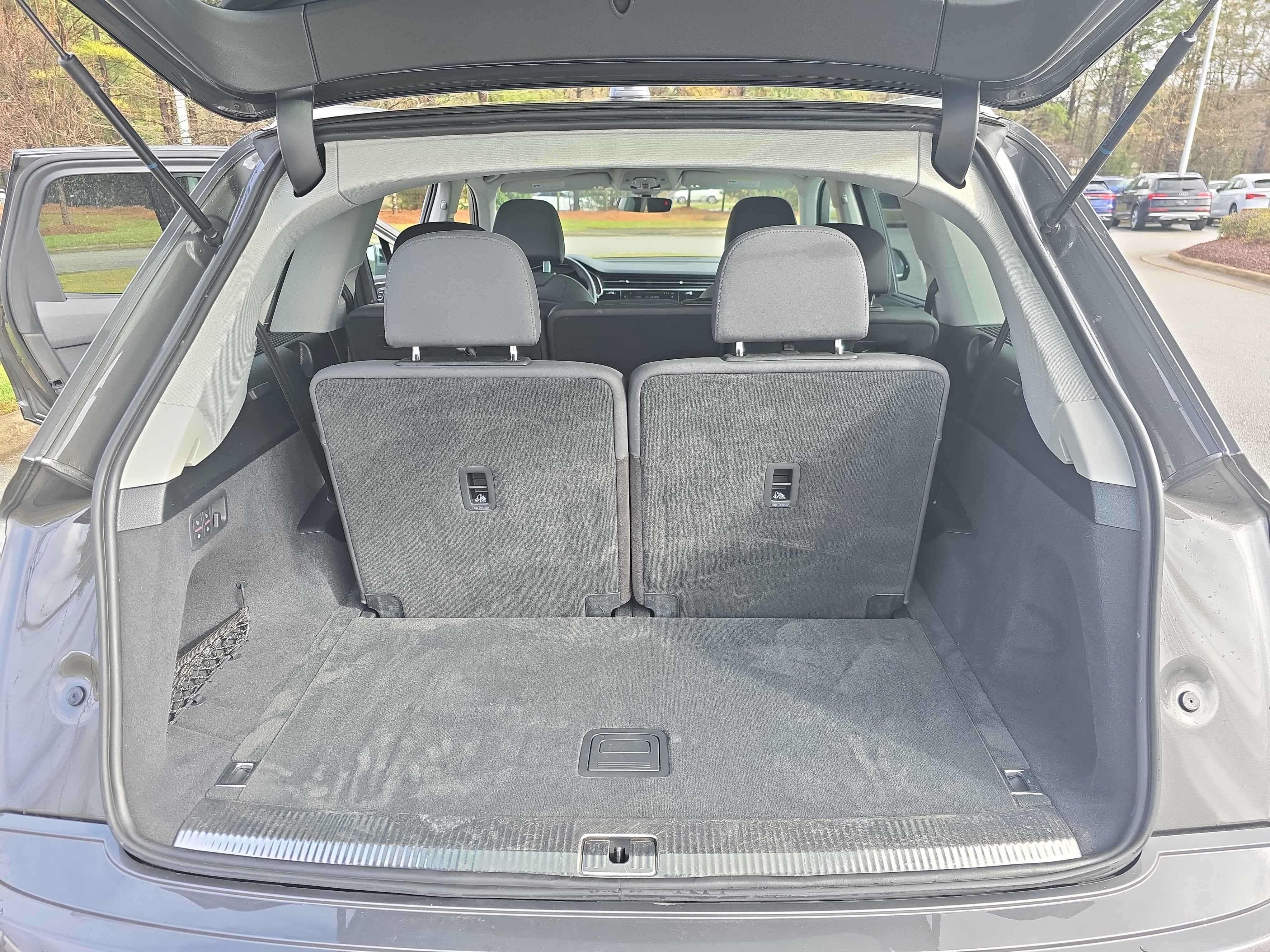 2020 Audi Q7 Premium Plus