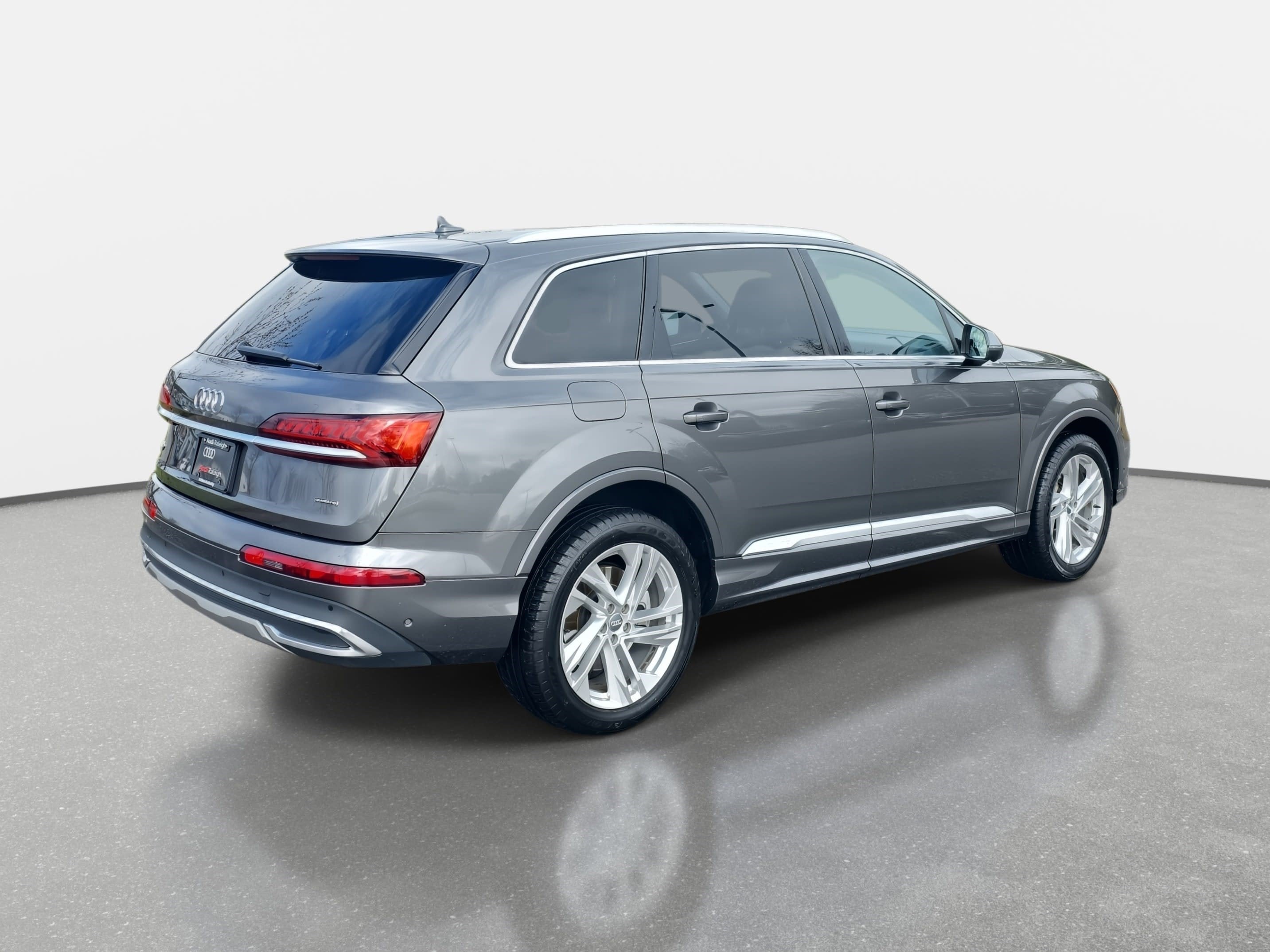 2020 Audi Q7 Premium Plus
