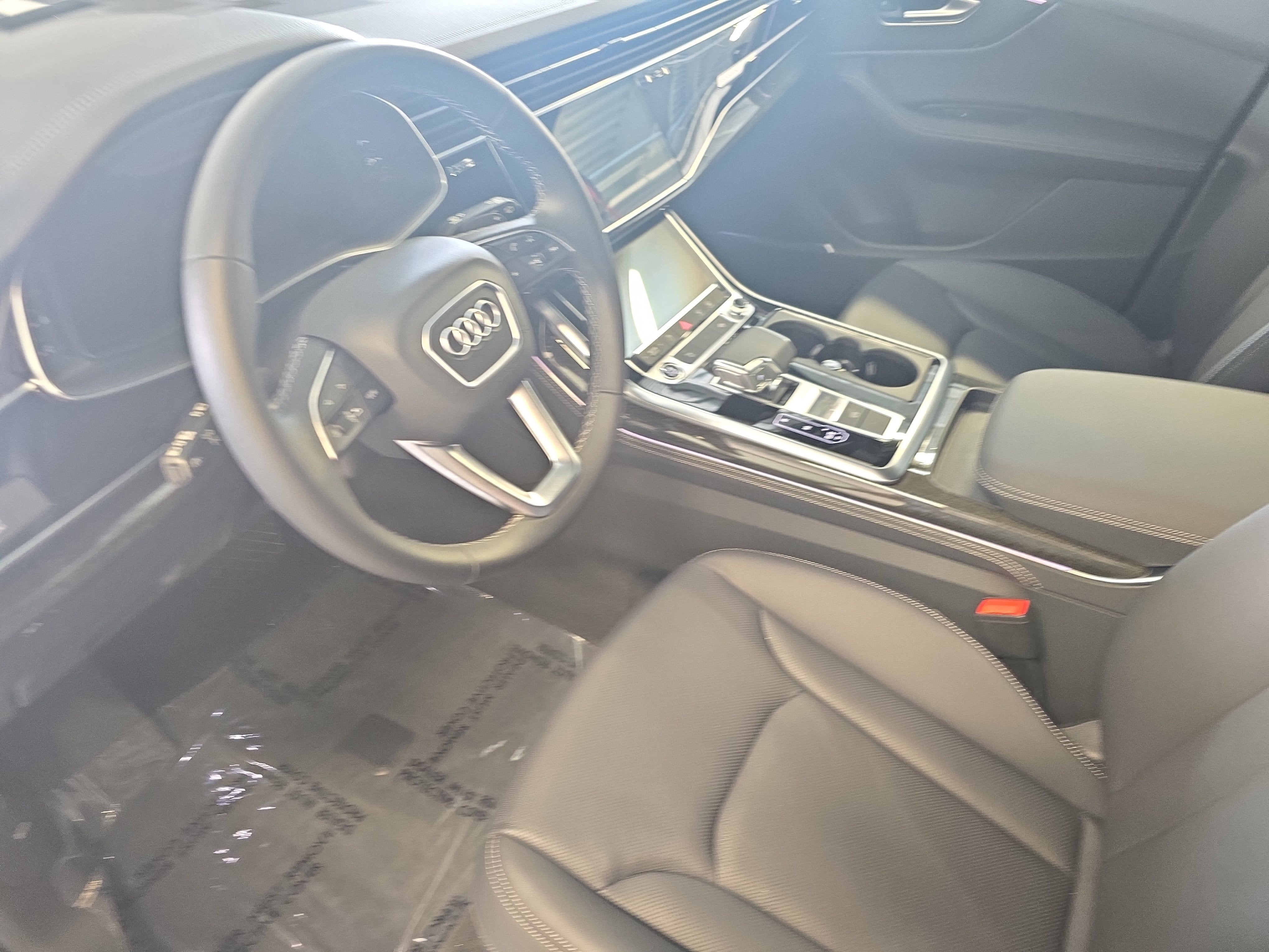 2025 Audi Q7 Premium Plus